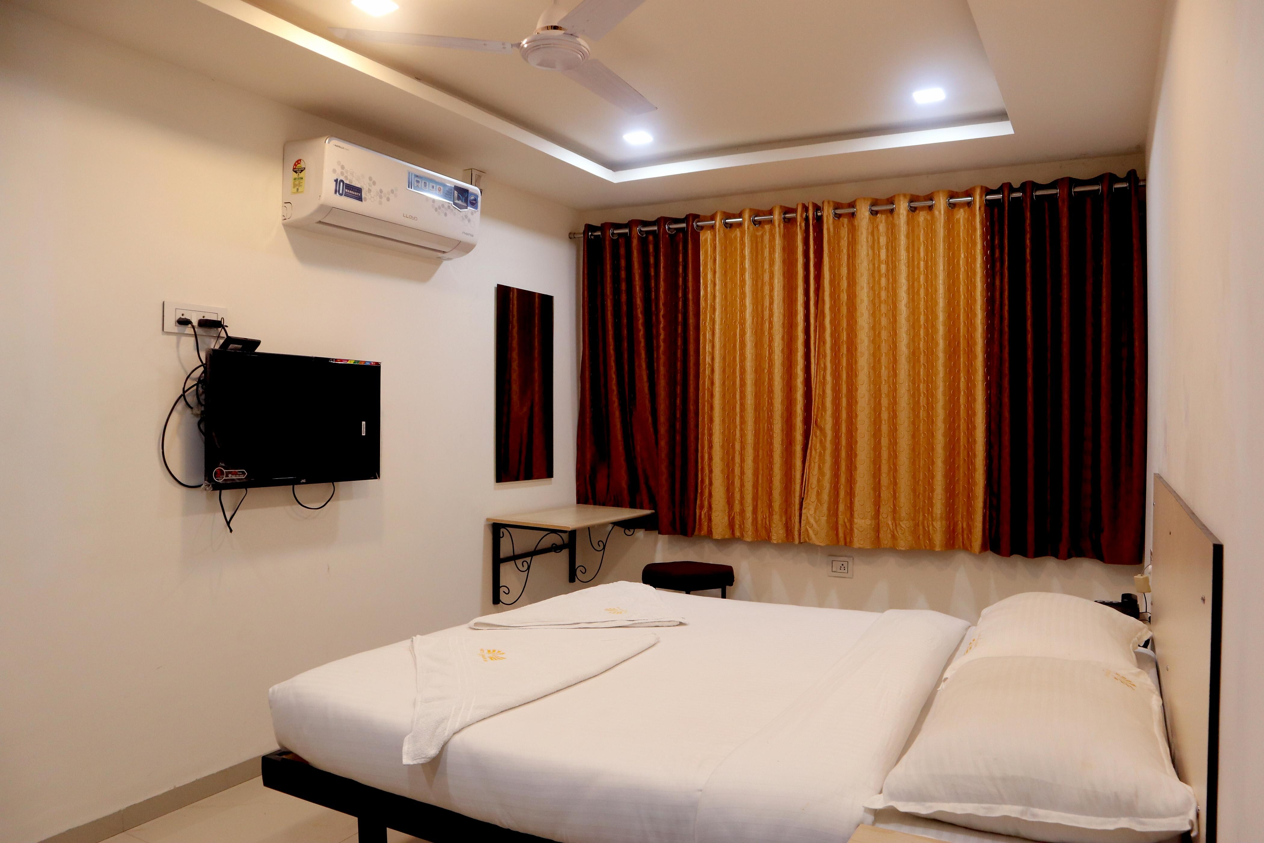 Deluxe AC Room 1