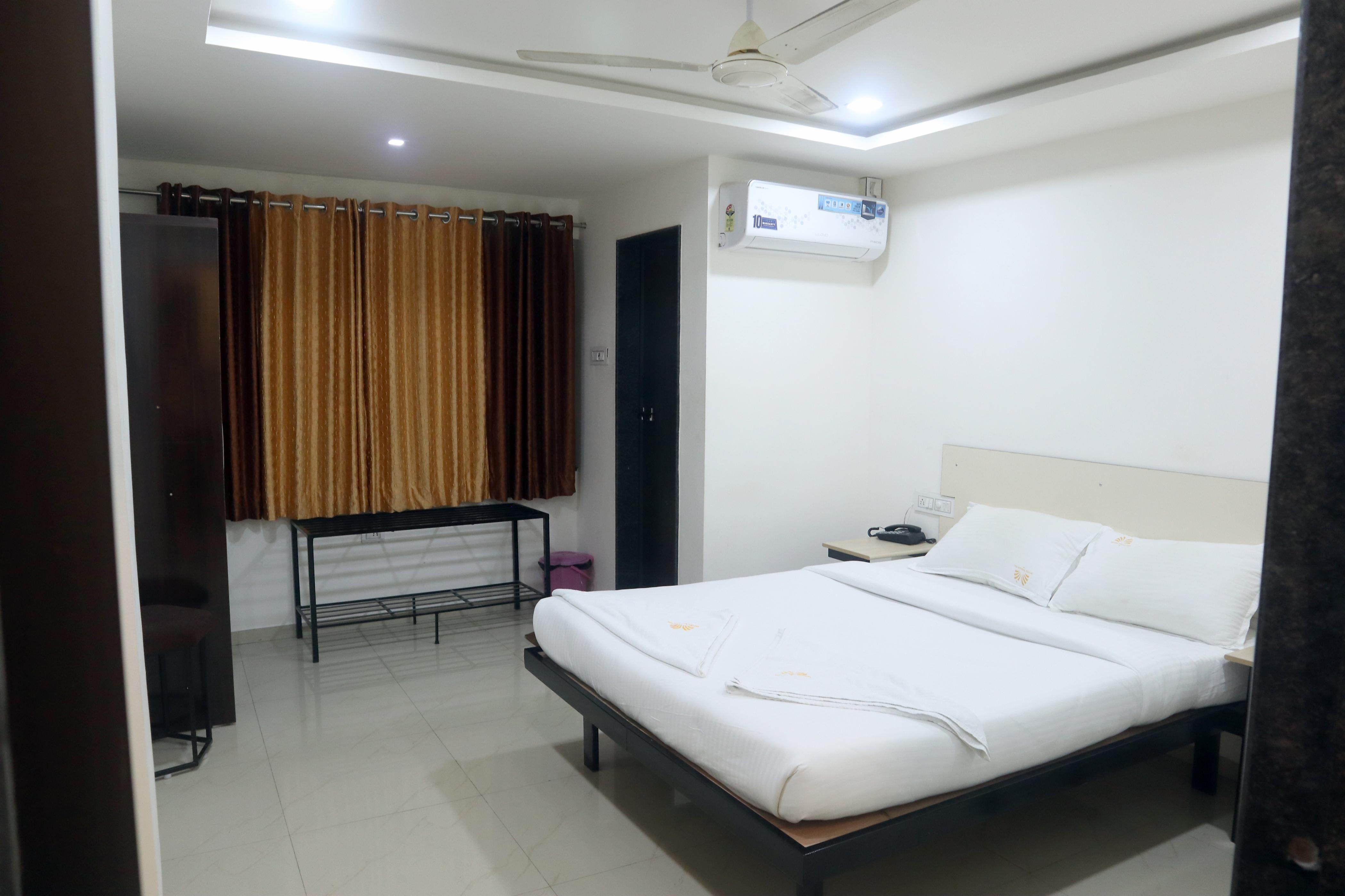 Hotel Vihaan Inn - Tap to explore photos