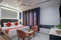 Hotel De Cruise, Delhi