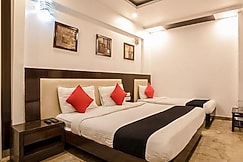 Hotel Sehej Inn @5mins drive from Sarai rohilla railway station, Delhi
