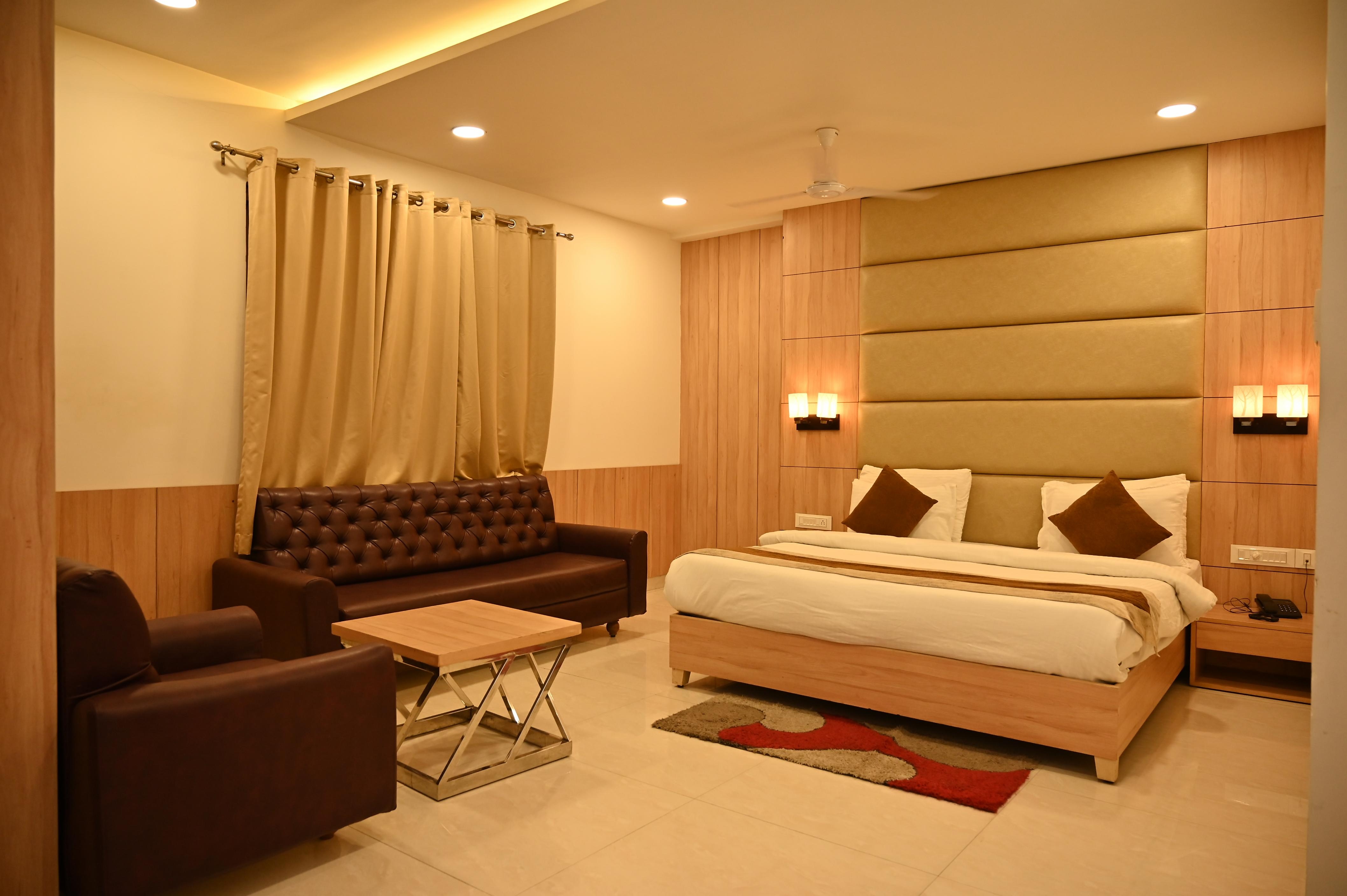 Hotel Pradeep Star Inn - Tap to explore photos