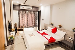 Hotel Runway, Navsari