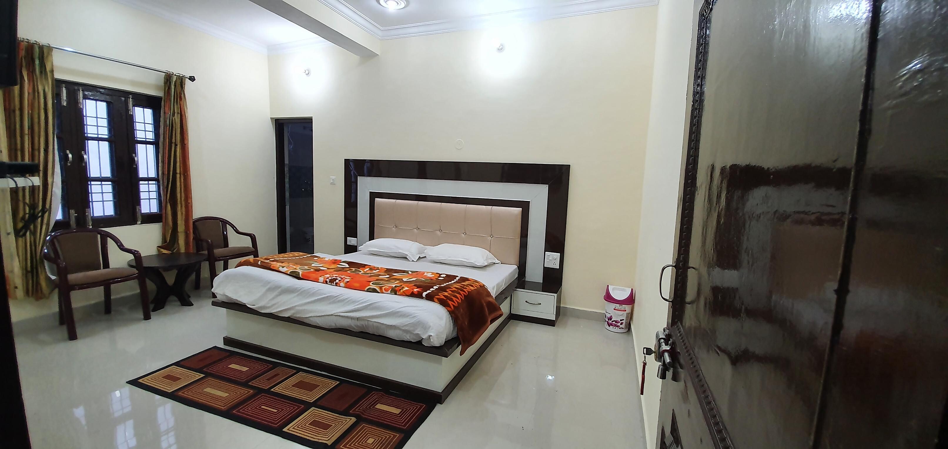Gaurav Home Stay - Tap to explore photos