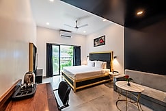 Le Papillon By Bay Hotels, Lonavala