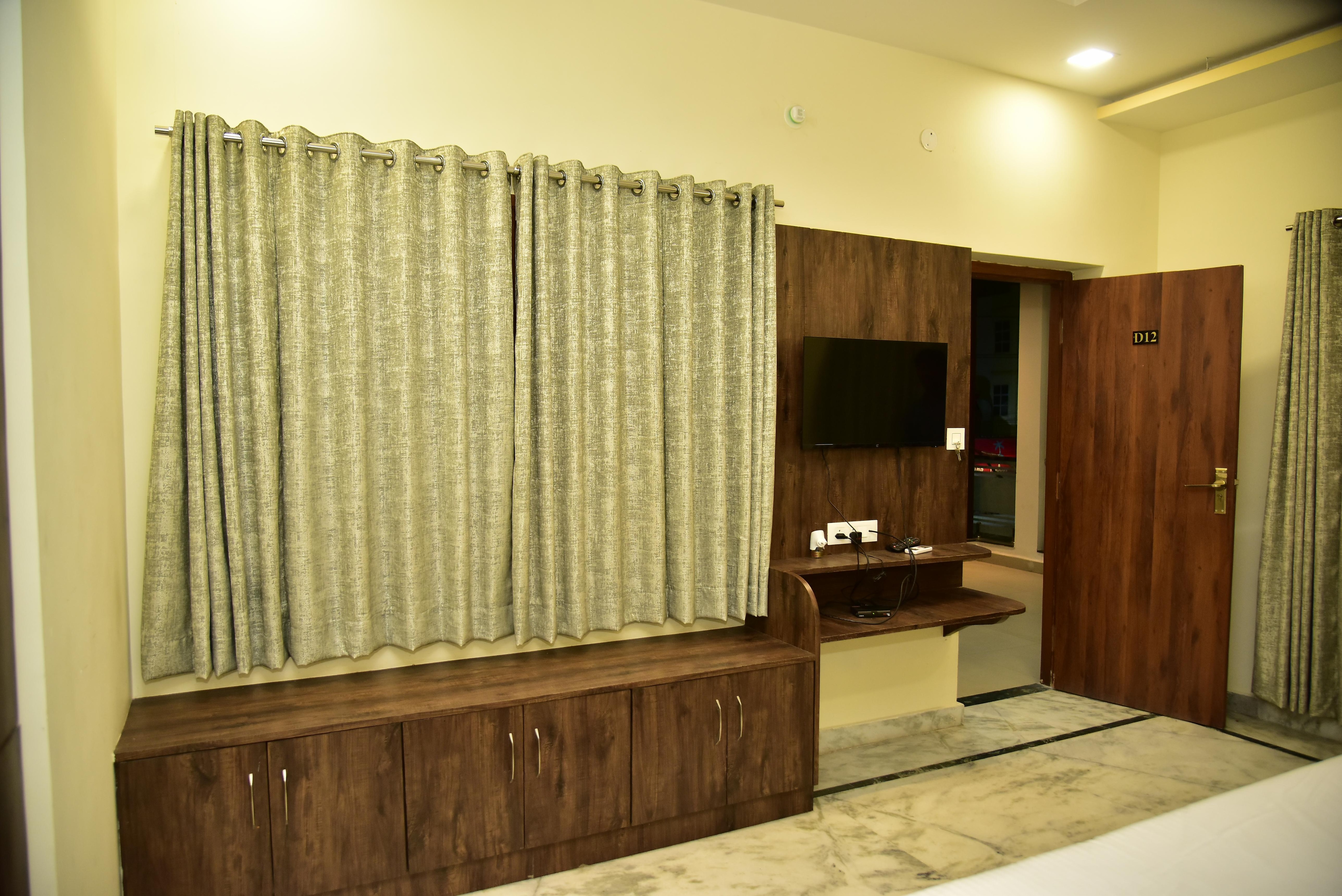Hotel Pasupala Residency - Tap to explore photos