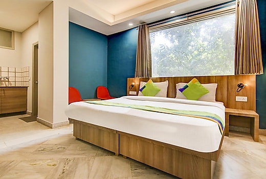 Treebo Mall View, DLF Phase II
