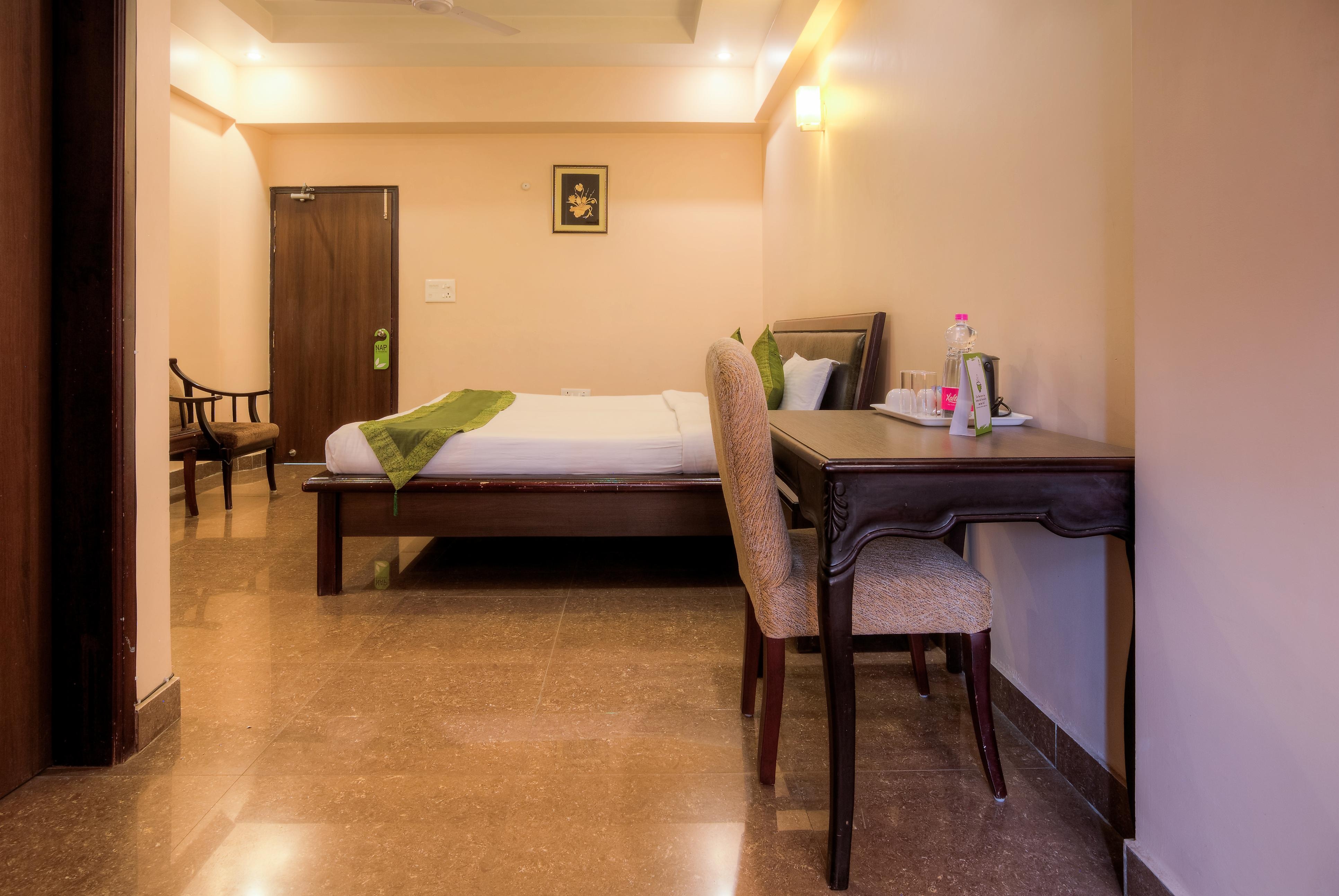 Treebo Shivam Inn Near Singapore Mall - Tap to explore photos