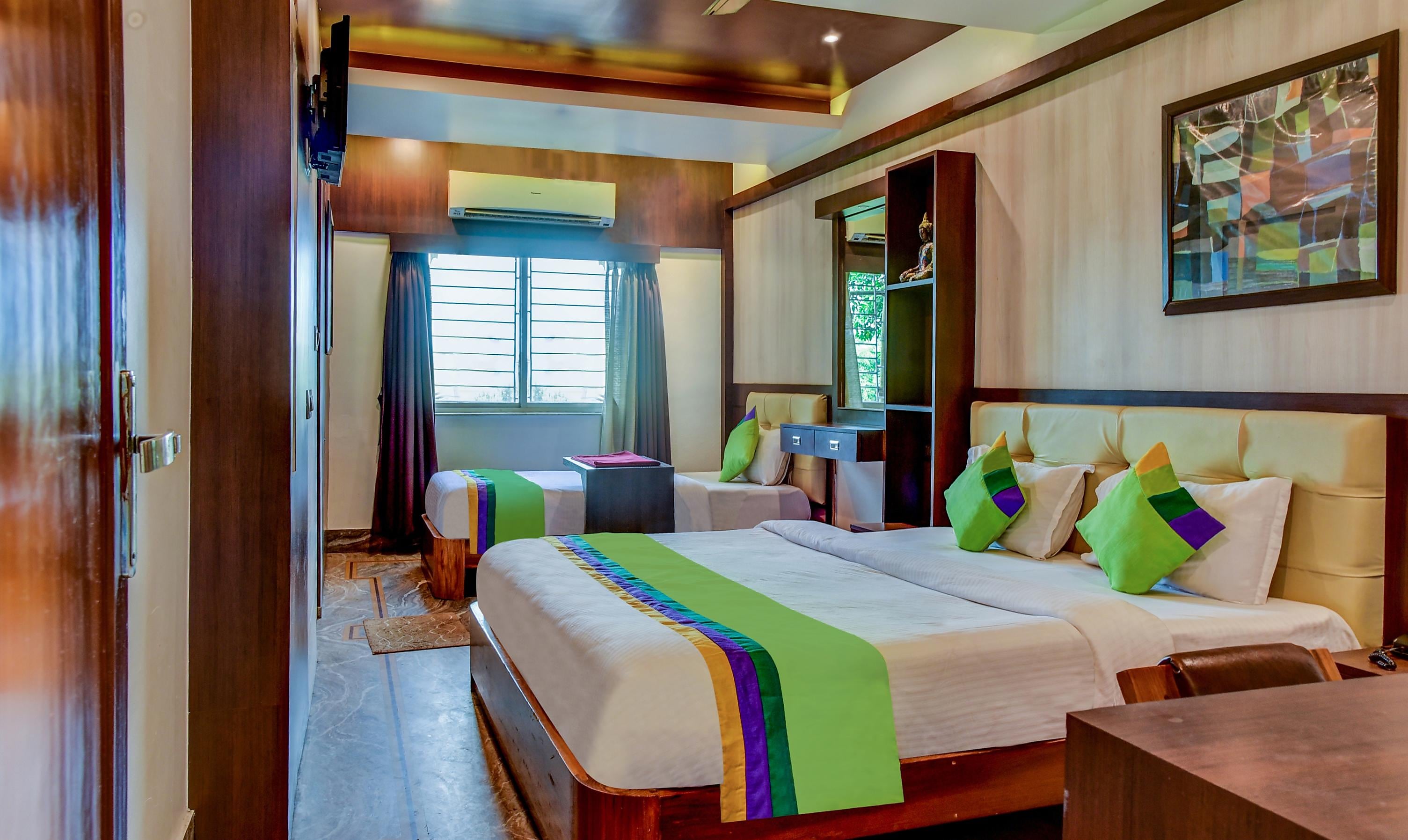 Itsy Hotels The Villa Retreat - Tap to explore photos