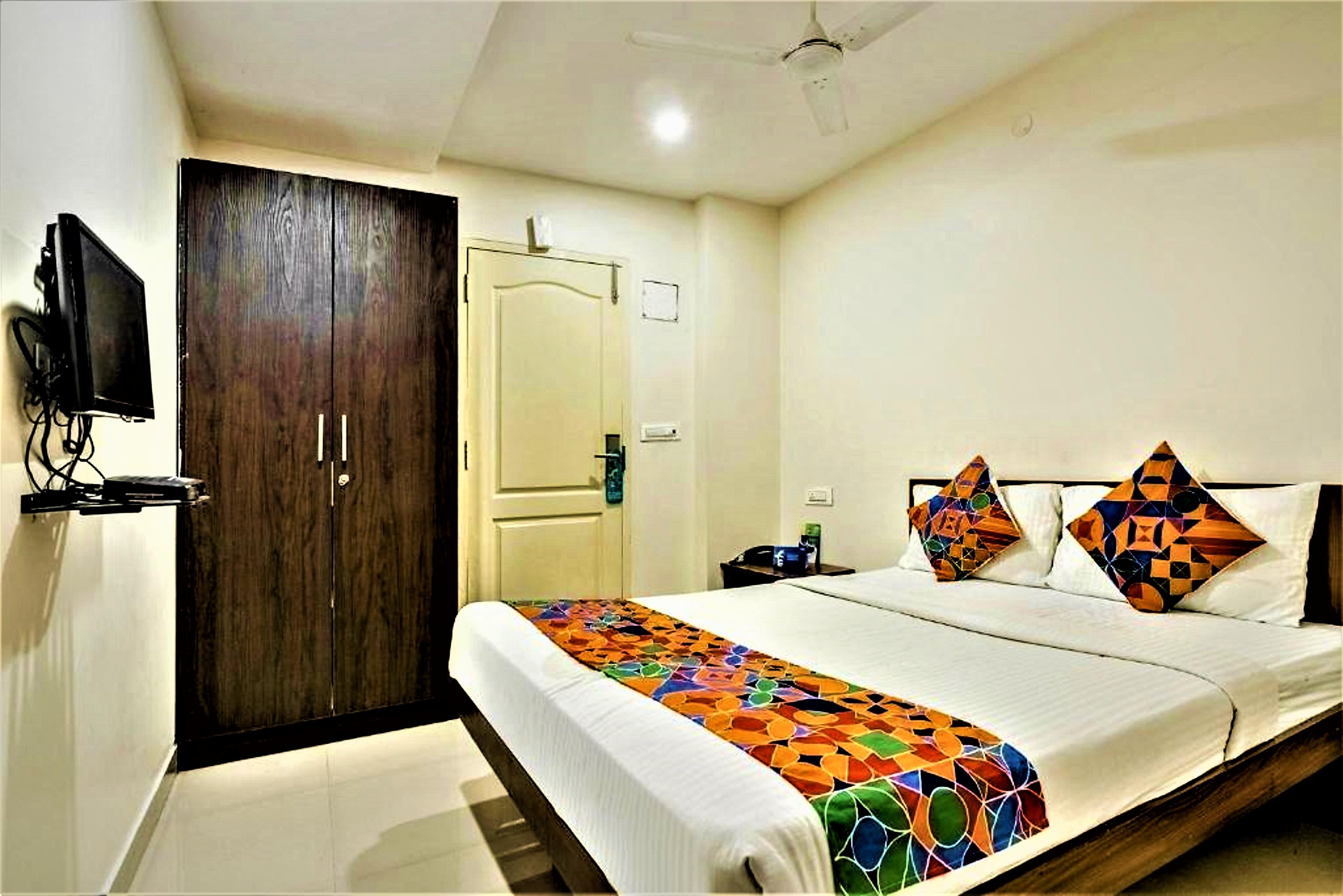 FabHotel VJR HSR - Tap to explore photos