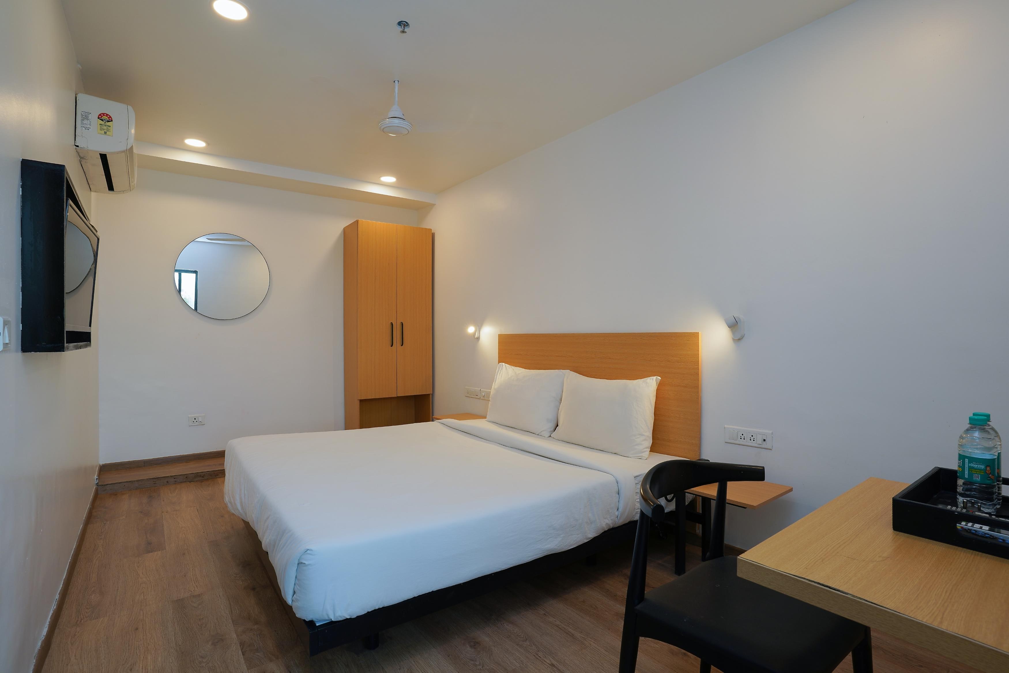 Uptown Hotels 4