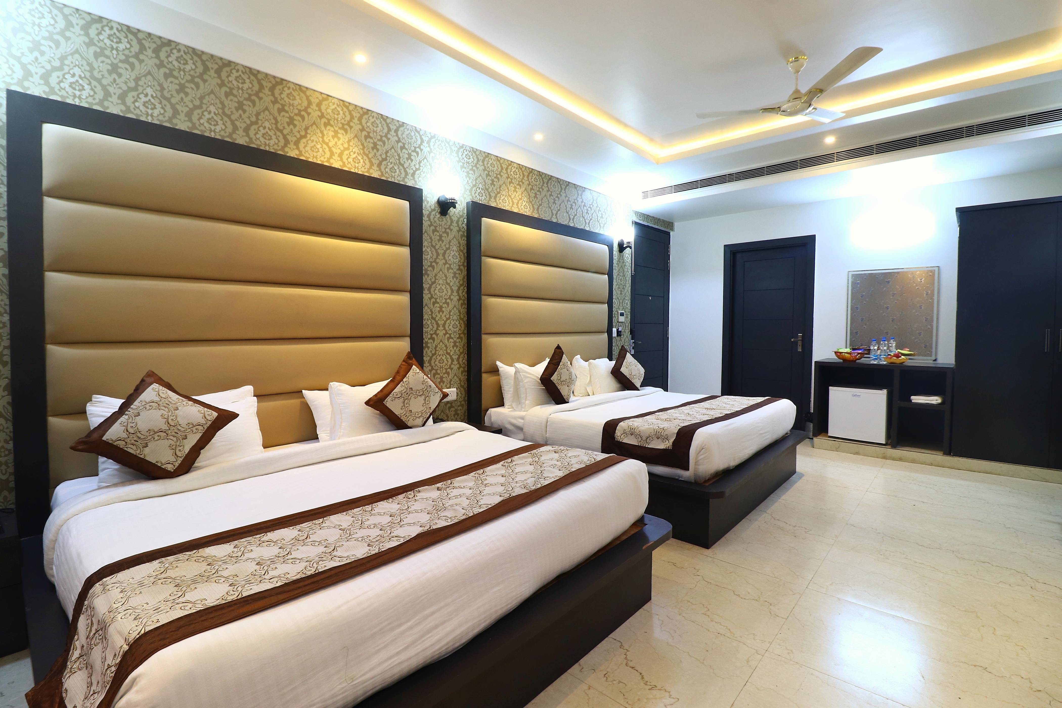 Hotel Green View, Agra - Tap to explore photos