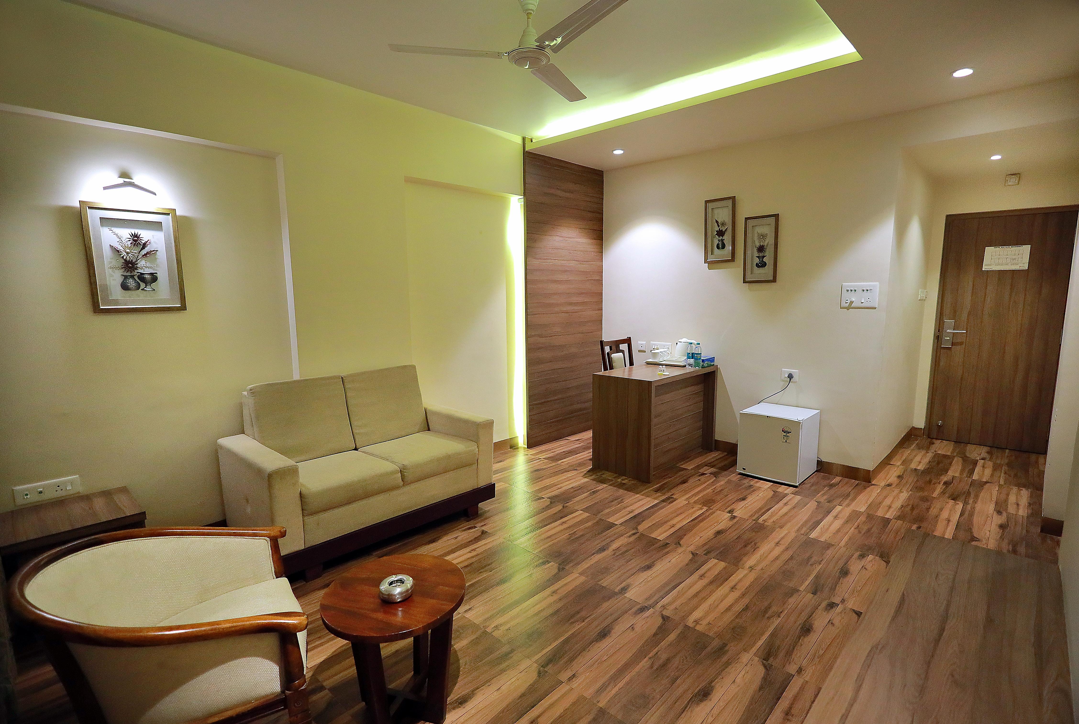 NAYATH RESIDENCY - Tap to explore photos