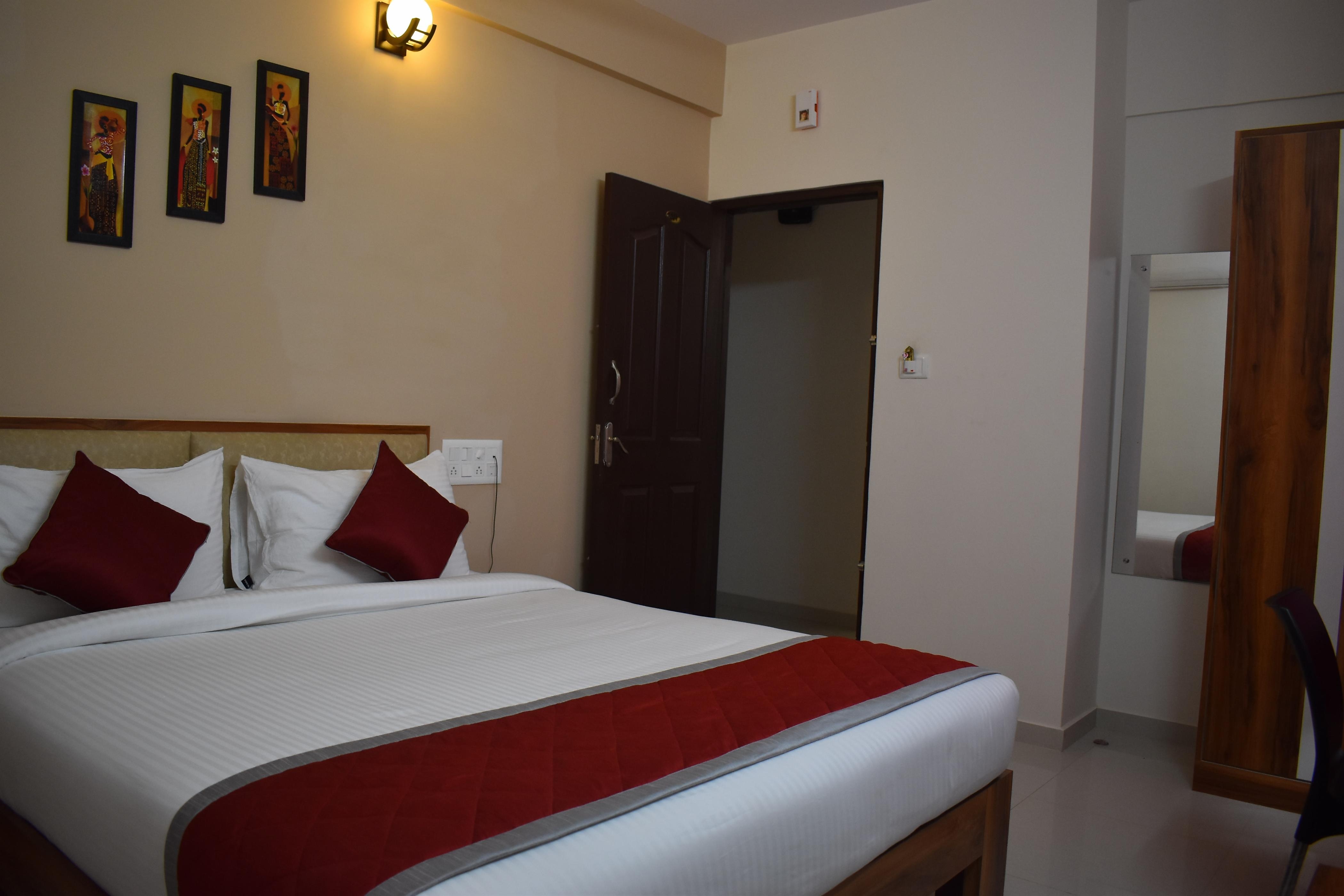 Skanda Comforts - Boarding & Lodging - Tap to explore photos