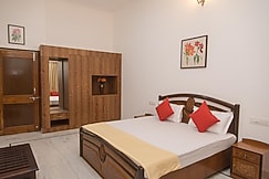 Dev Vijay Homestay| Rooms & Terrace , Udaipur