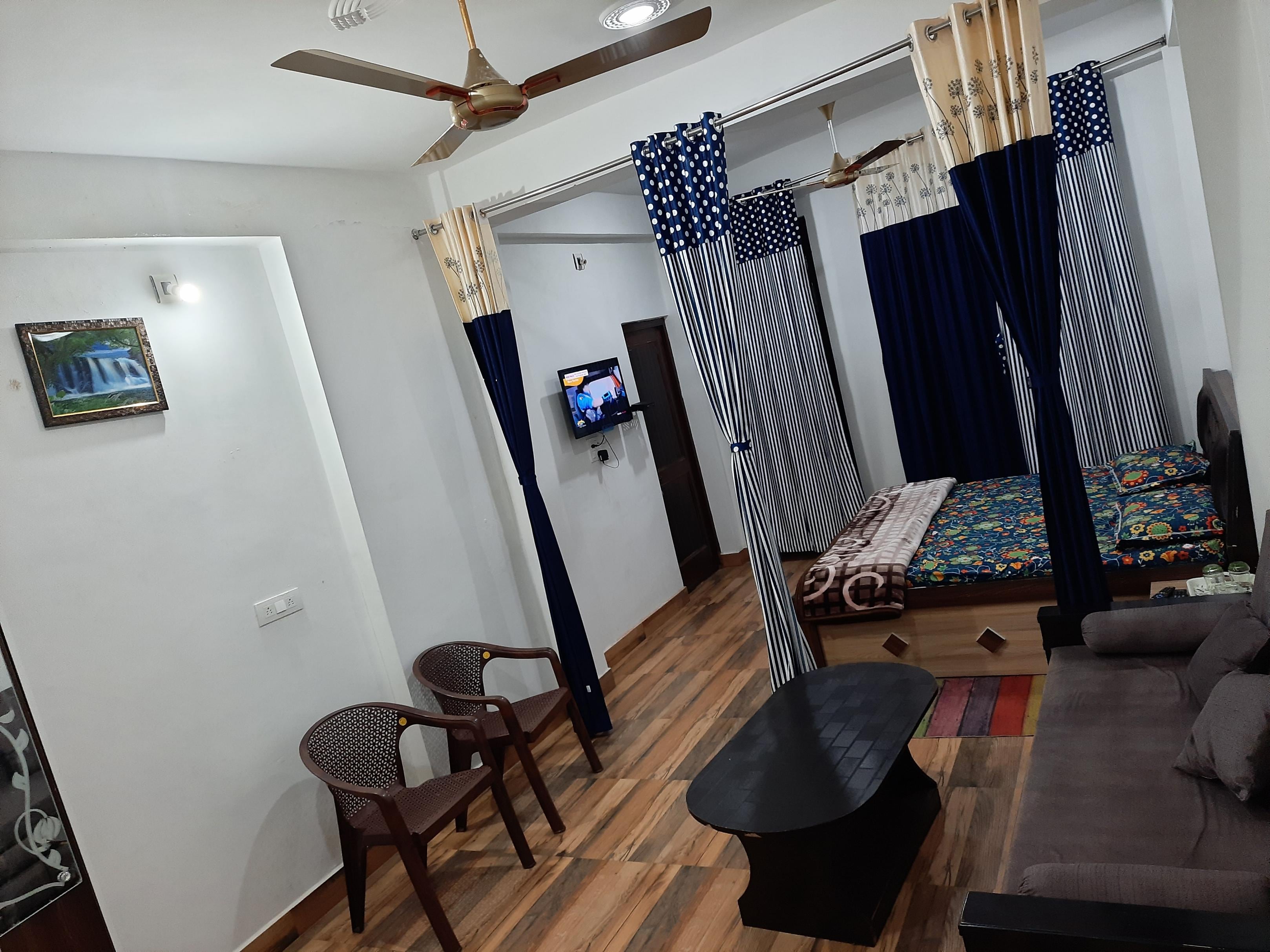 Shivalik Hotel and Restaurant - Tap to explore photos