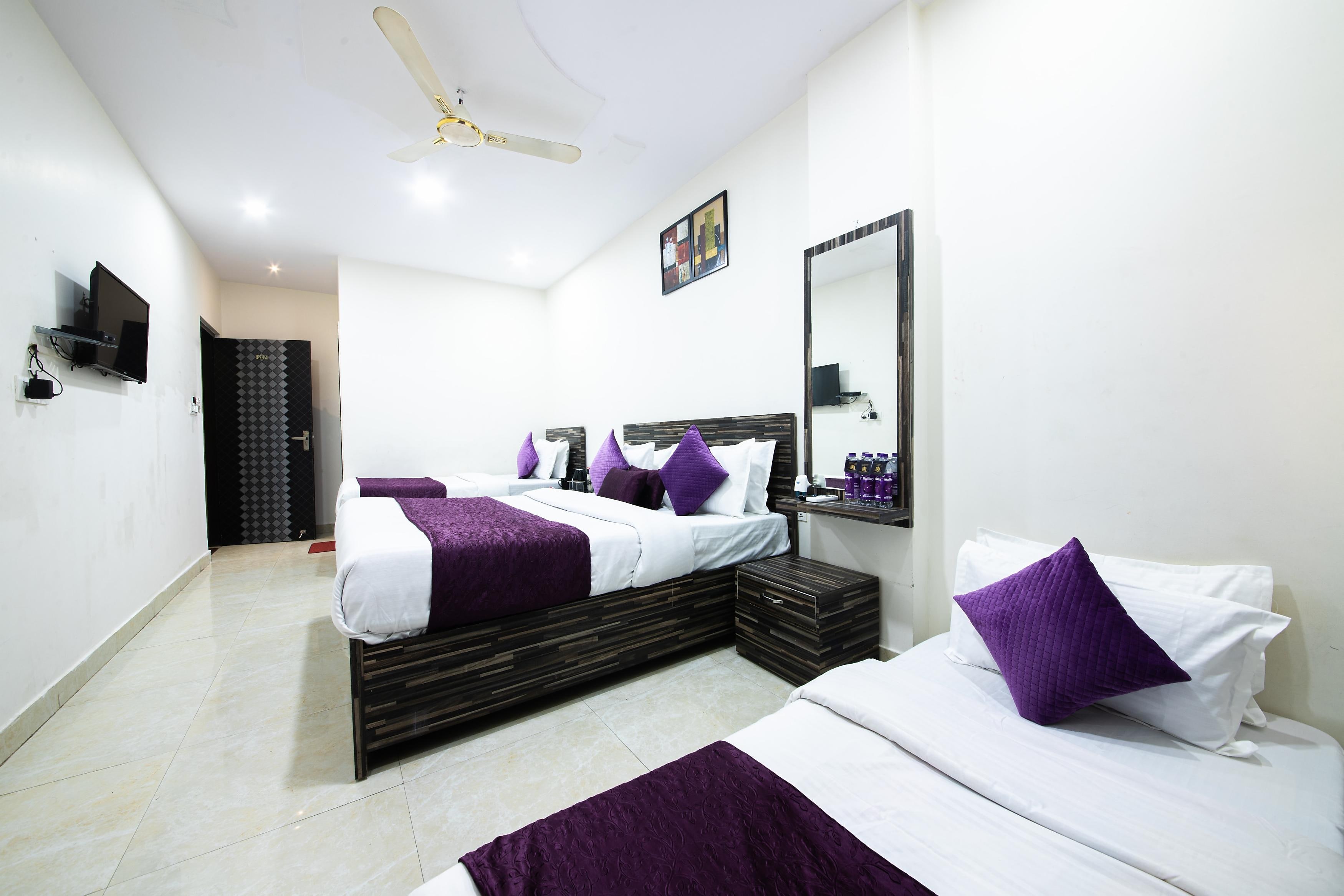 Perfectstayz  Dwarkesh near Haridwar Railway Station - Tap to explore photos