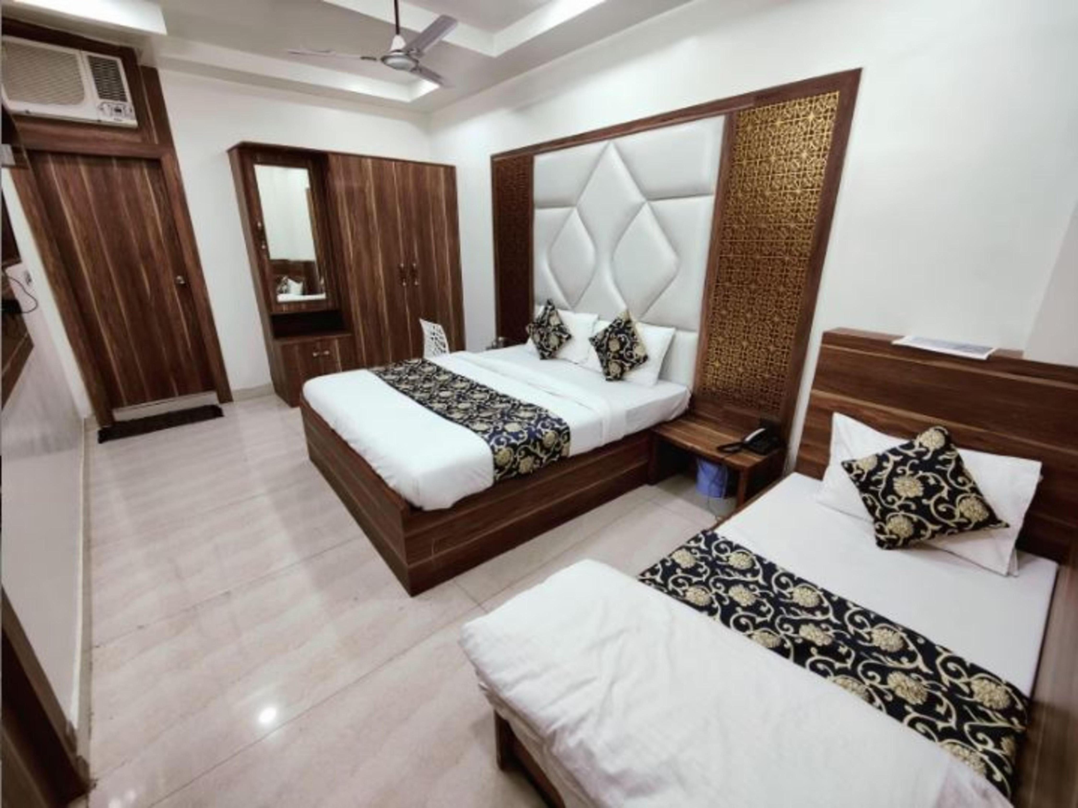 Hotel Royal Vrindavan - Tap to explore photos