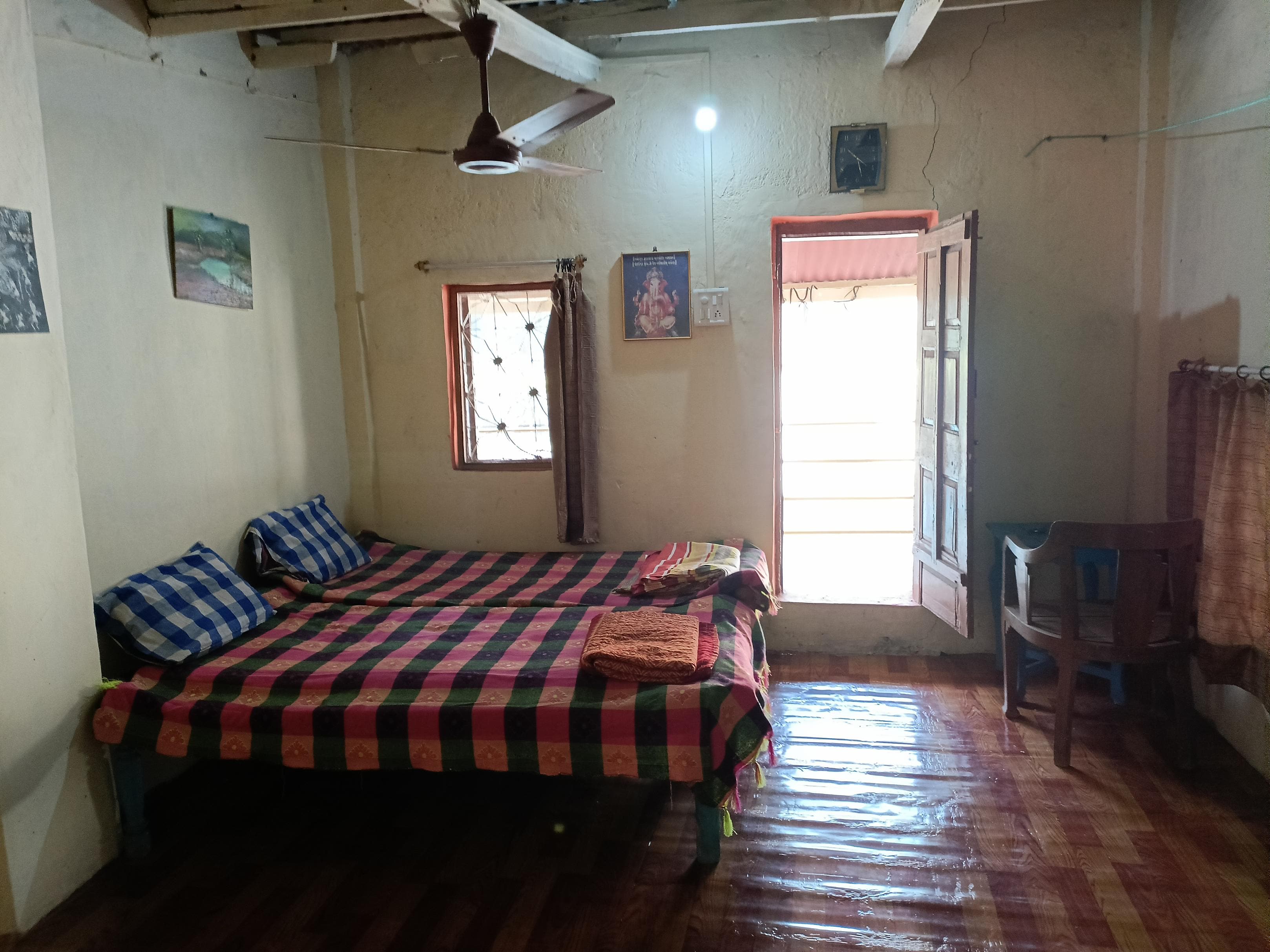 Parvati Niwas Homestay - Tap to explore photos