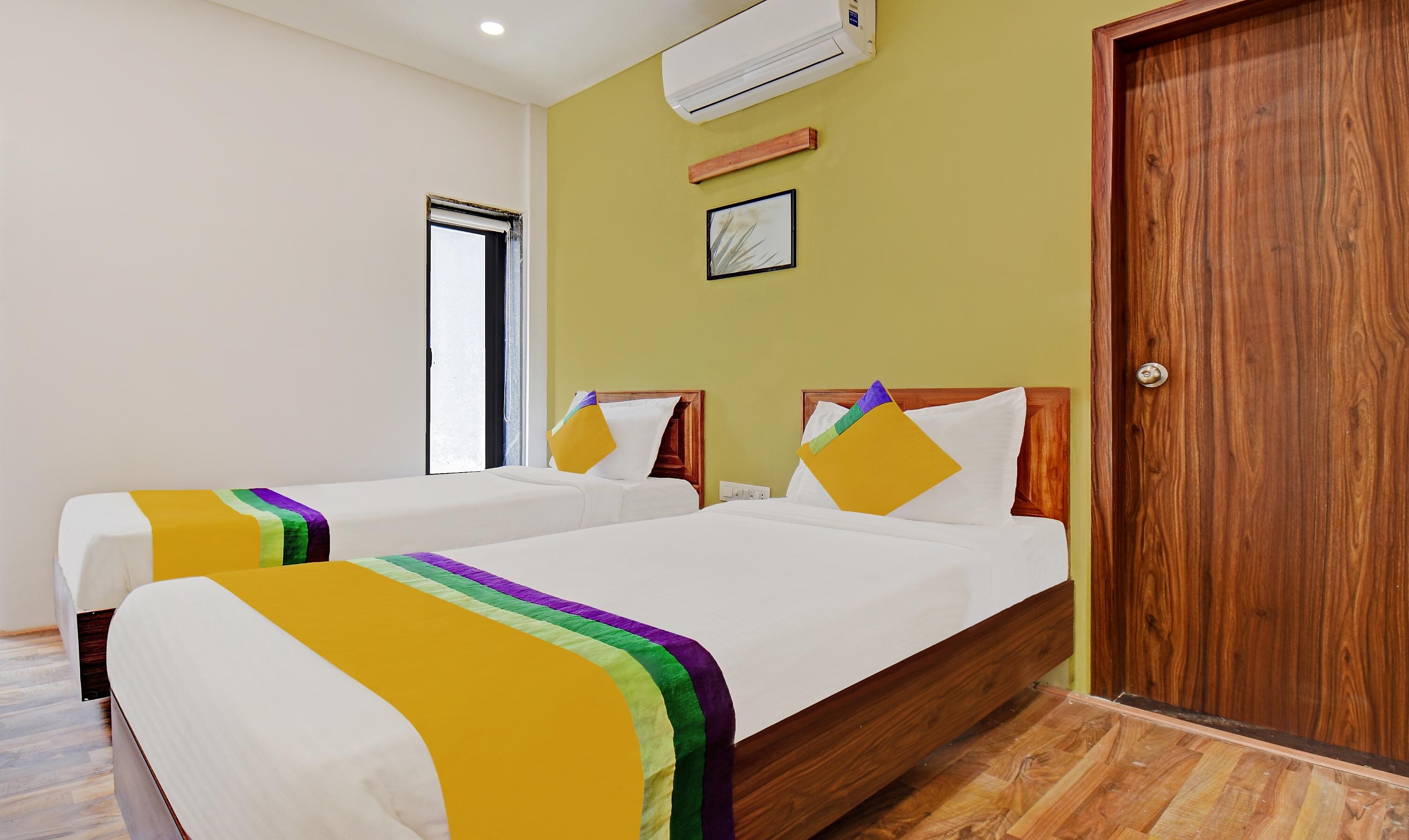 Itsy Hotels Shivshakti - Tap to explore photos