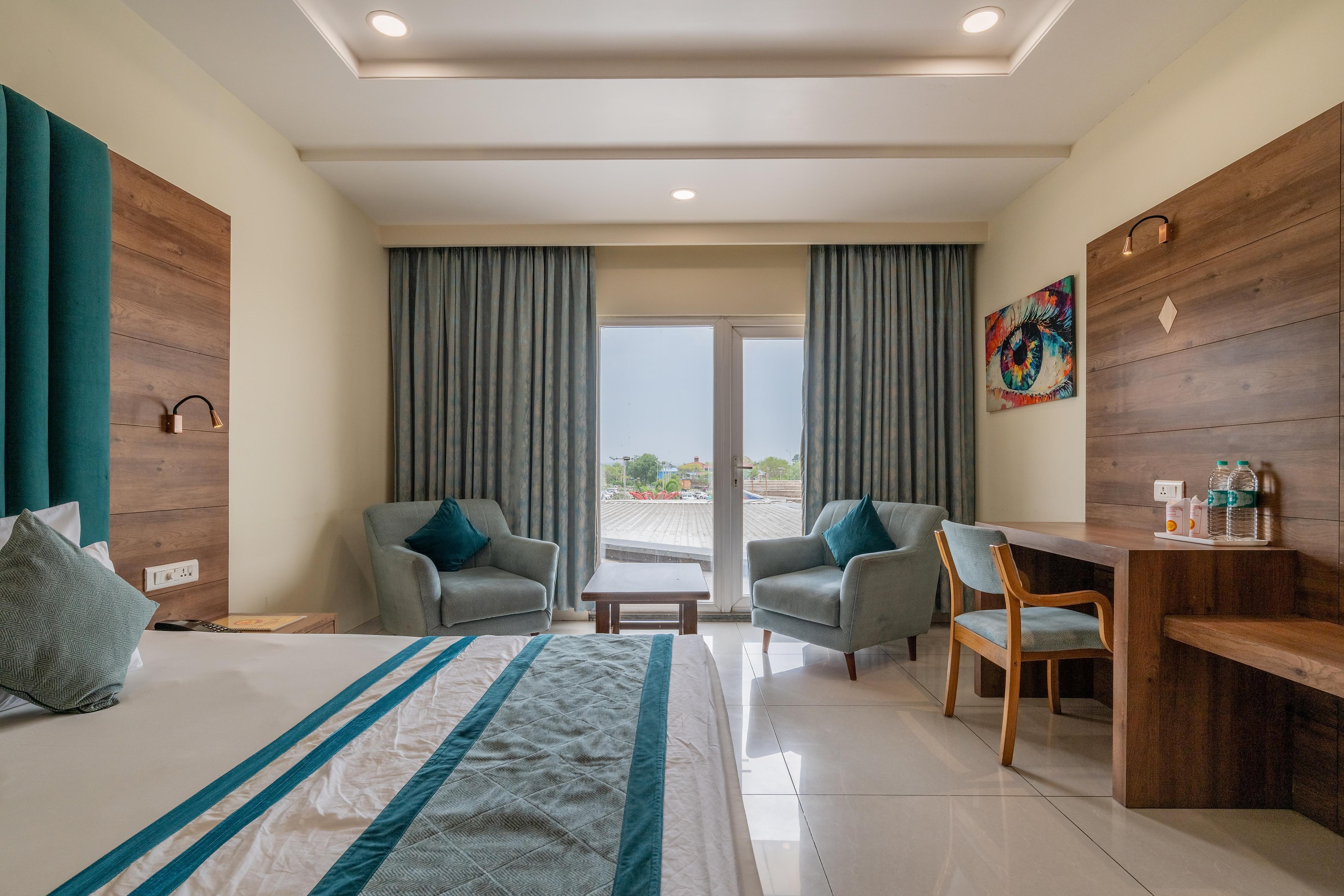 Hotel Highway King Bilaspur - Tap to explore photos