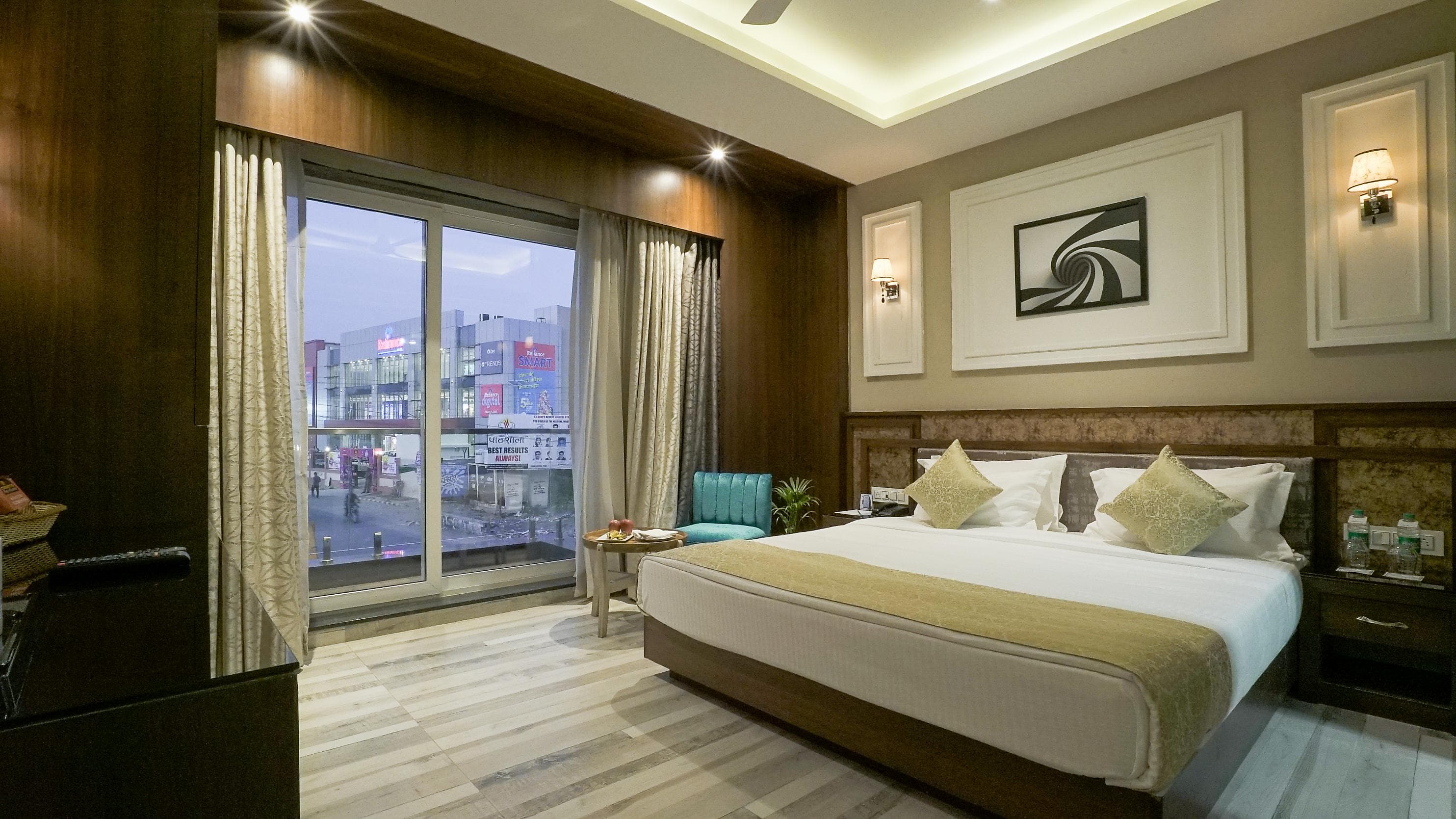 Mantra A Boutique Hotel - Tap to explore photos