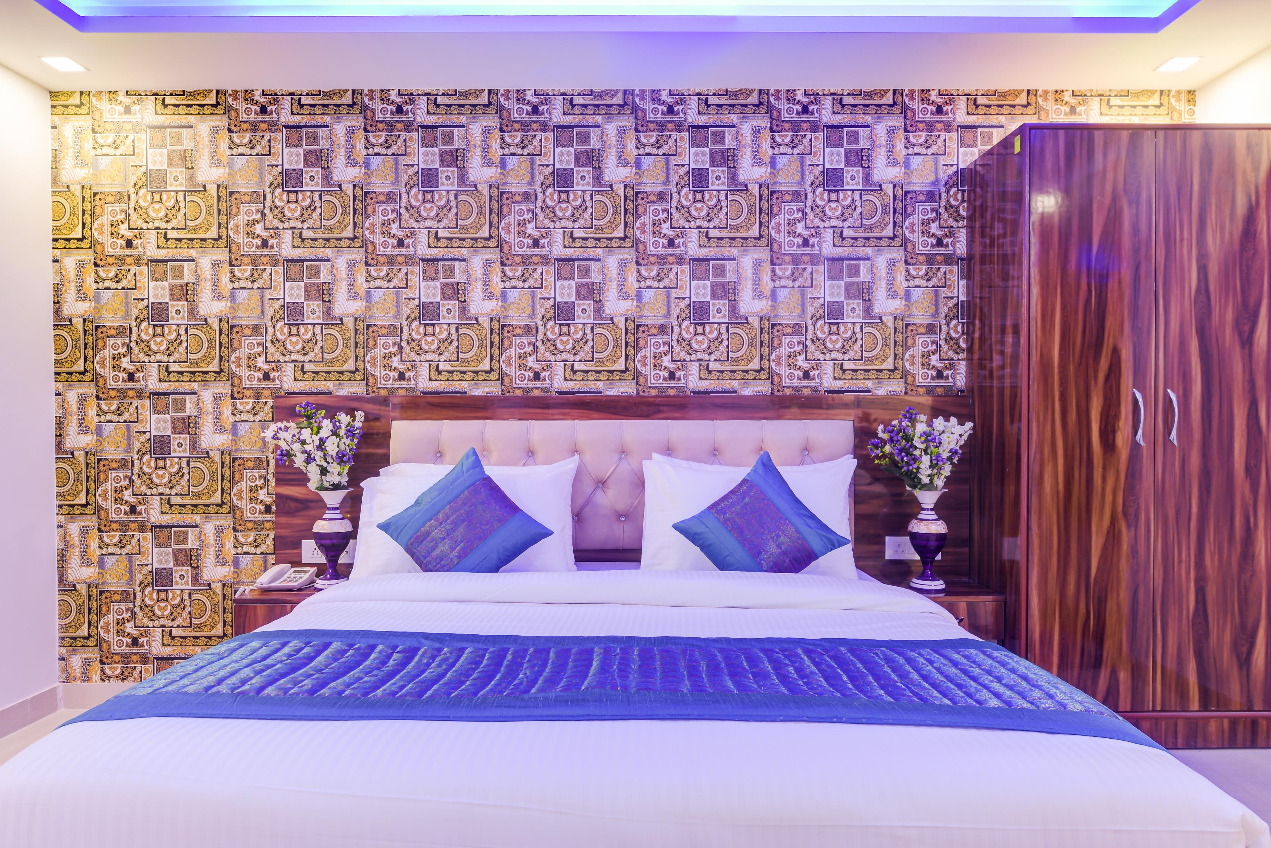 Hotel Festival  Delhi Airport - Tap to explore photos