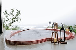 Vee Resort - The Suites of Royals, Mahabaleshwar