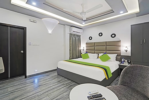 Treebo Premium Raffis' Andalusia Bay Way