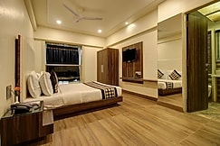 Hotel Mumbai House Juhu, Santacruz West, Mumbai