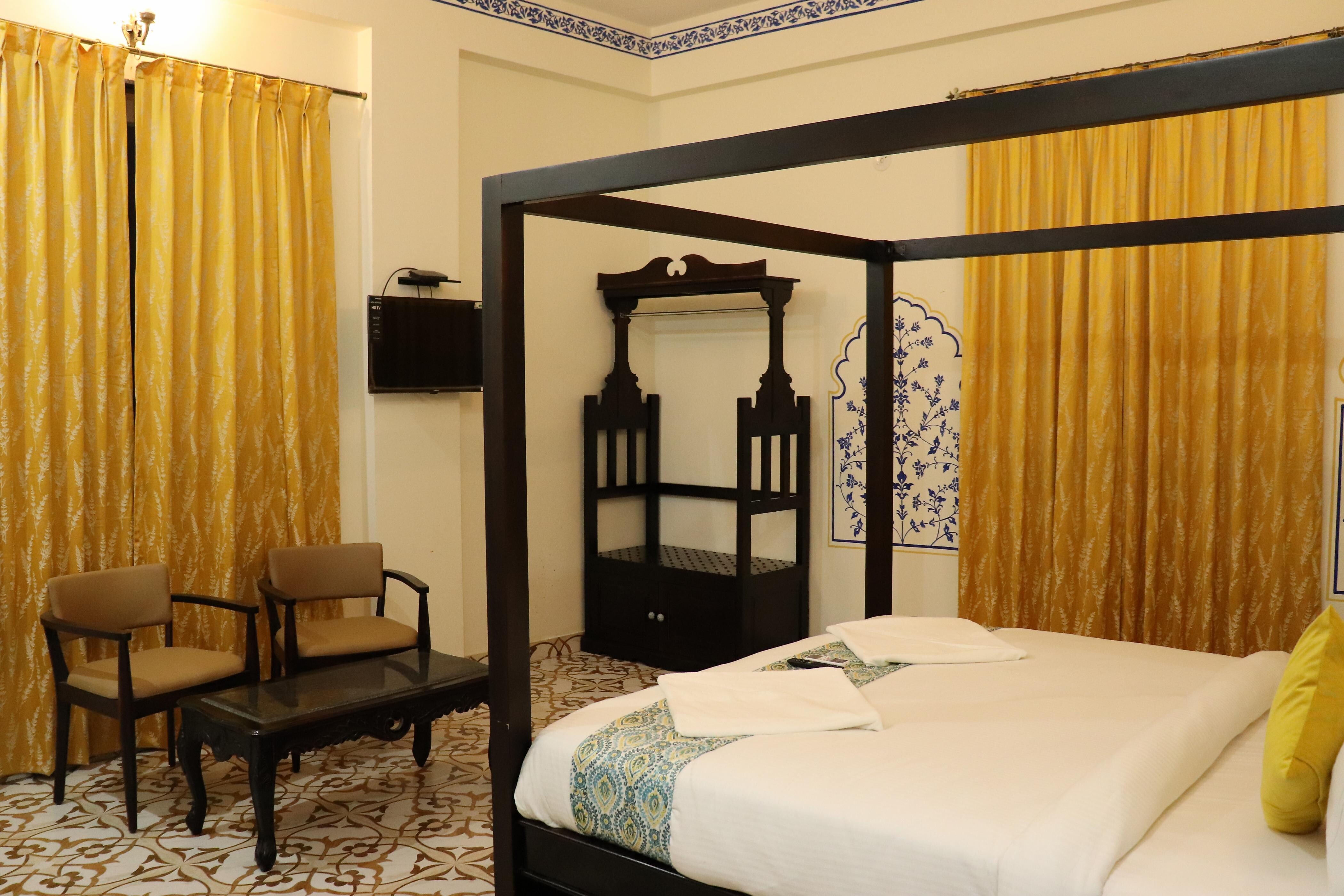 Hotel Naand Haveli - Tap to explore photos