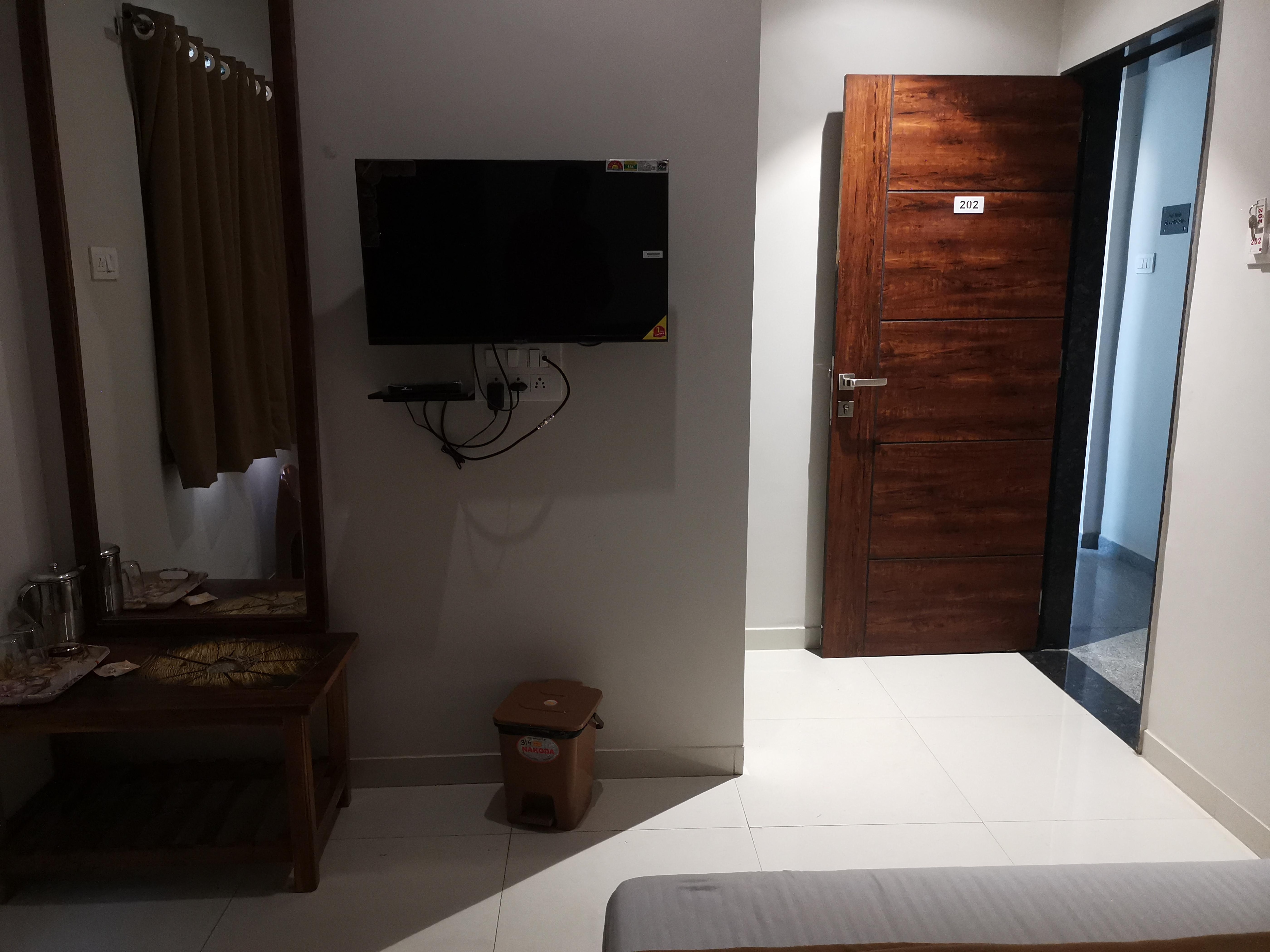 Deluxe Non Ac Room 1
