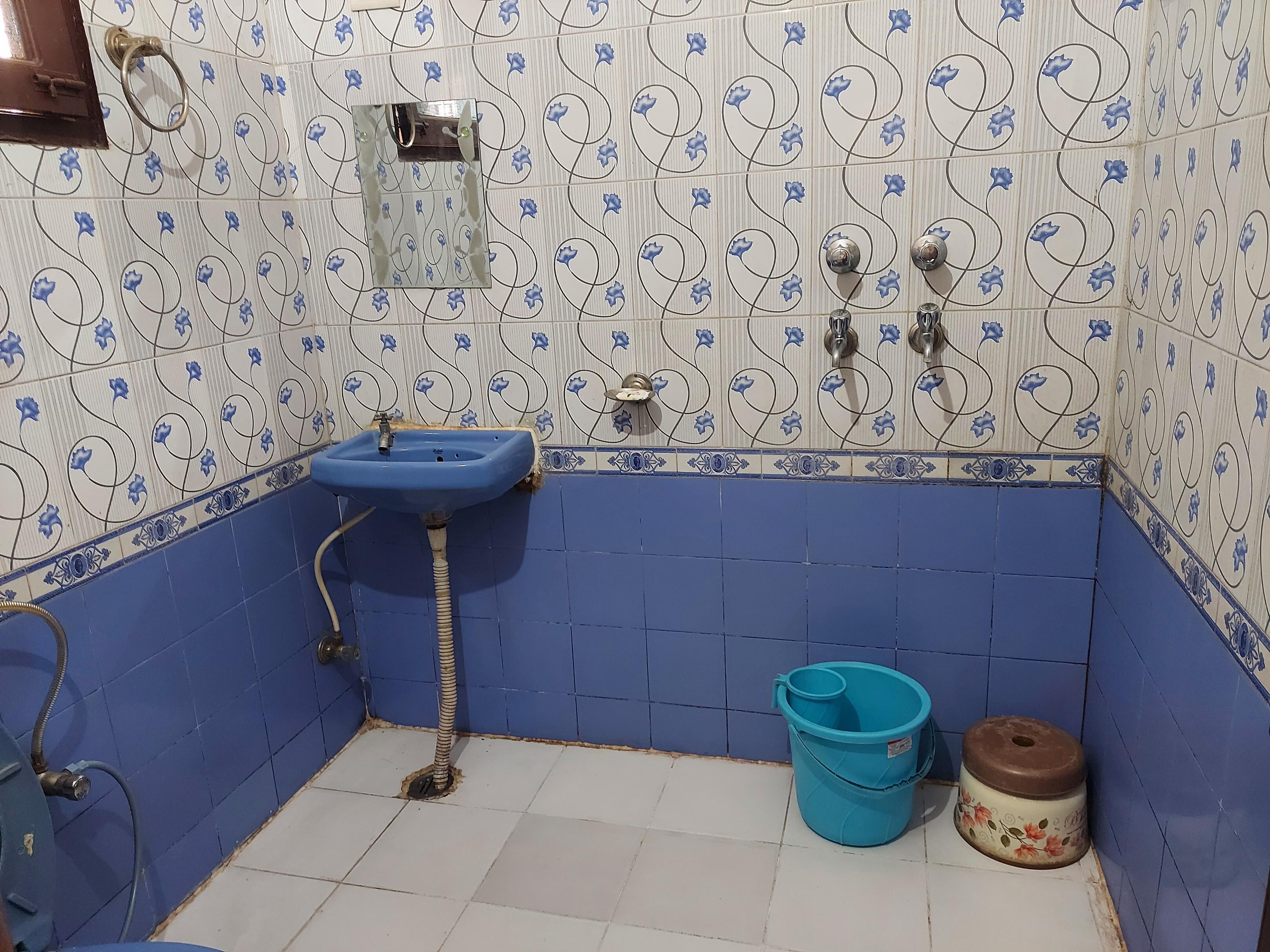 Shri Hari Home Stay - Tap to explore photos