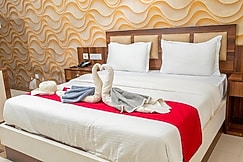 Hotel Ambitions, Barama