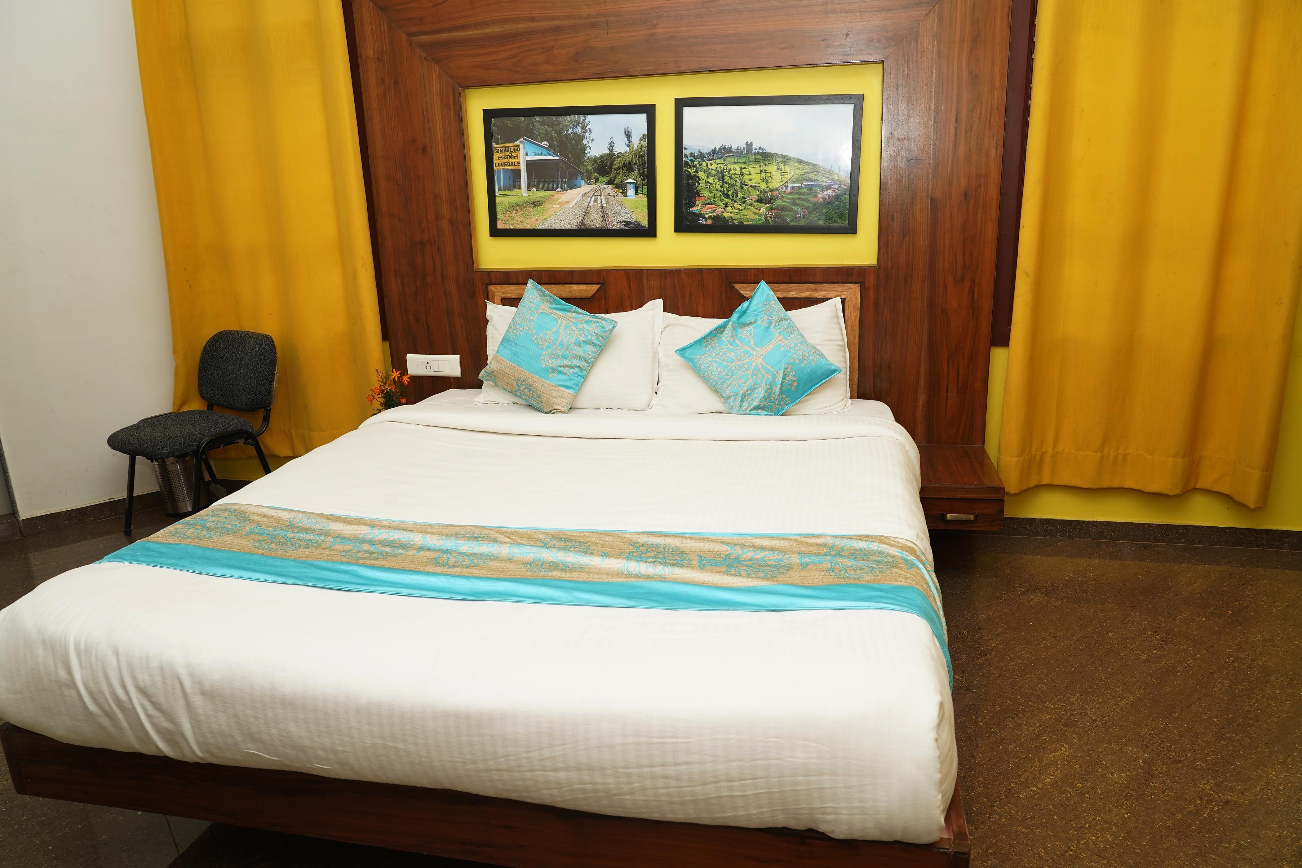 Anika Palace by Pepe Inn Hotel - Tap to explore photos
