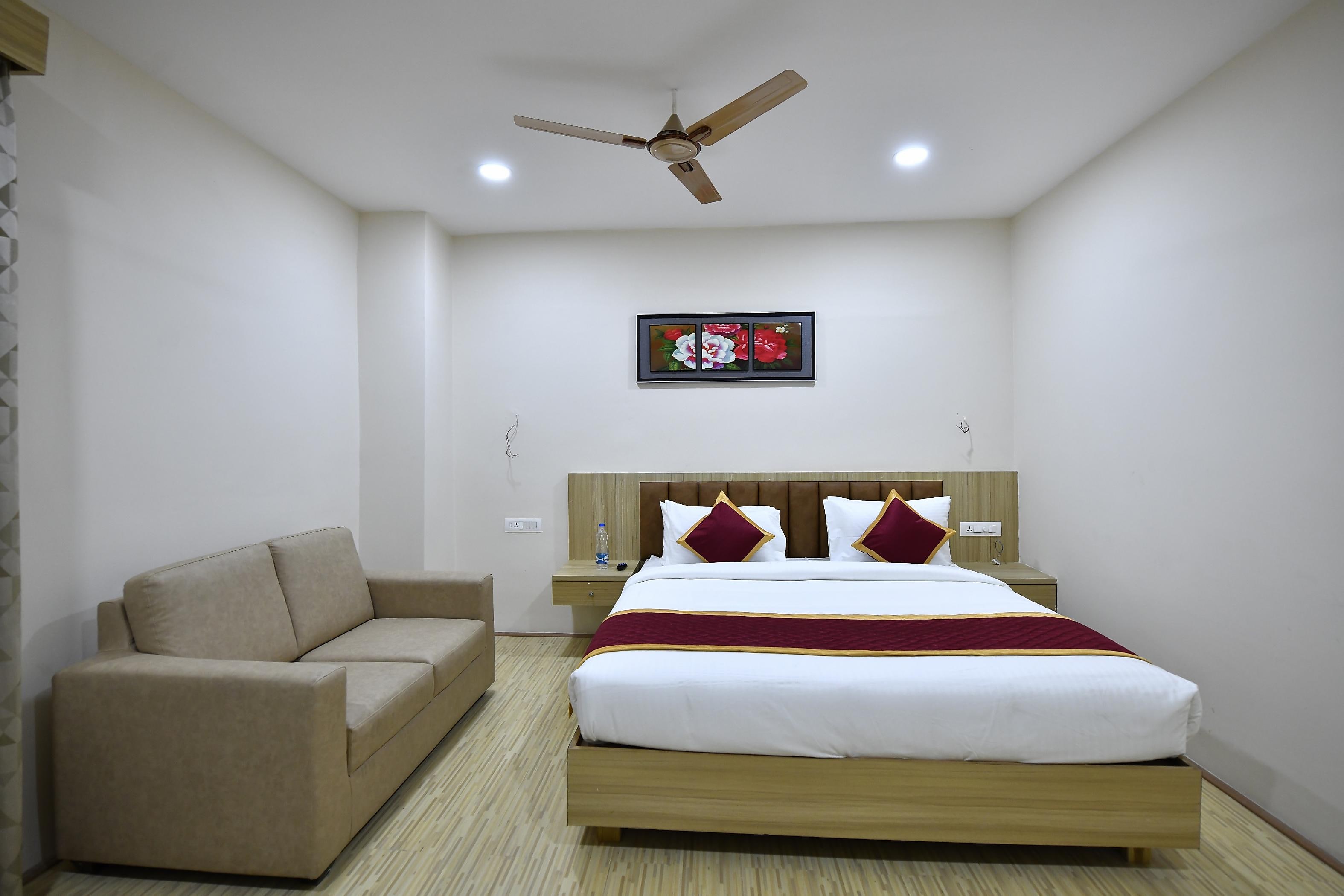 Park Niveda Managed by Qube Hospitality - Tap to explore photos