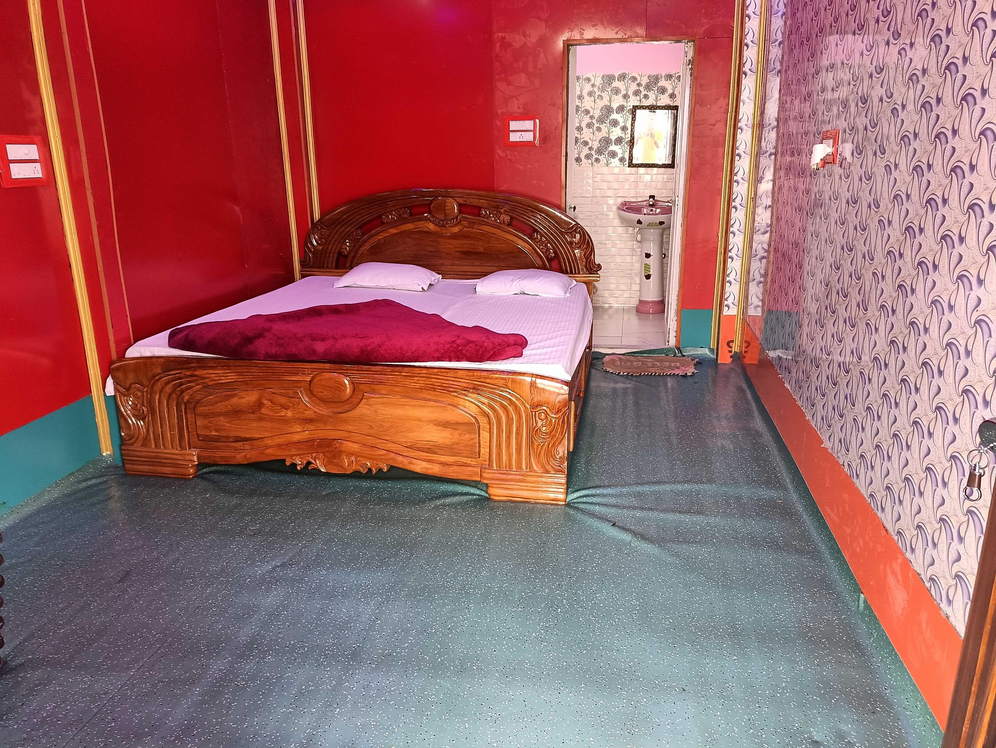 Hotel O Wild Flower Home Stay - Tap to explore photos