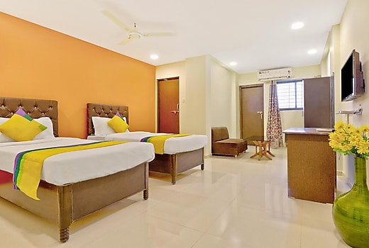 Itsy Hotels Carnival Inn