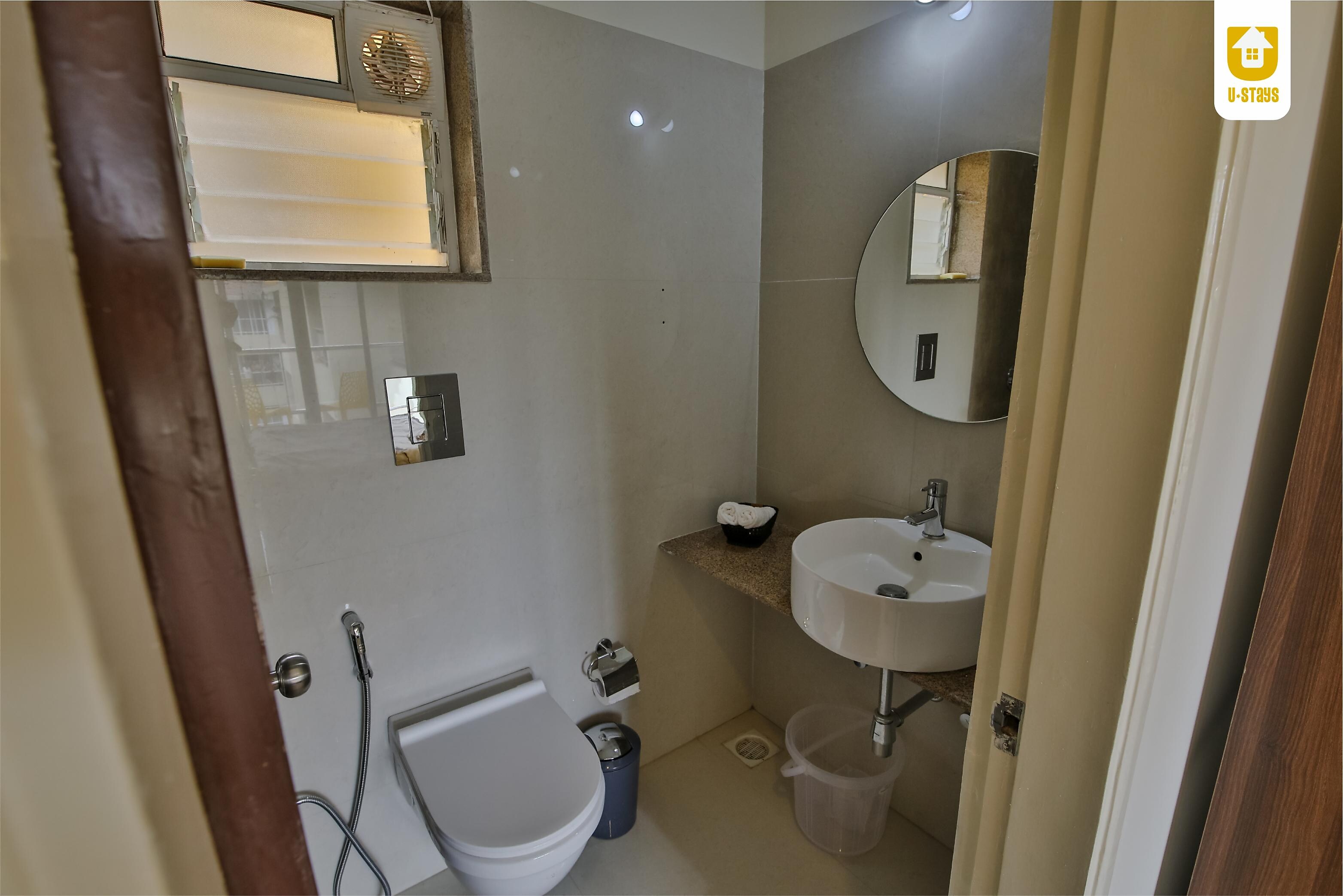 U-stays - Pool view apartment - Tap to explore photos