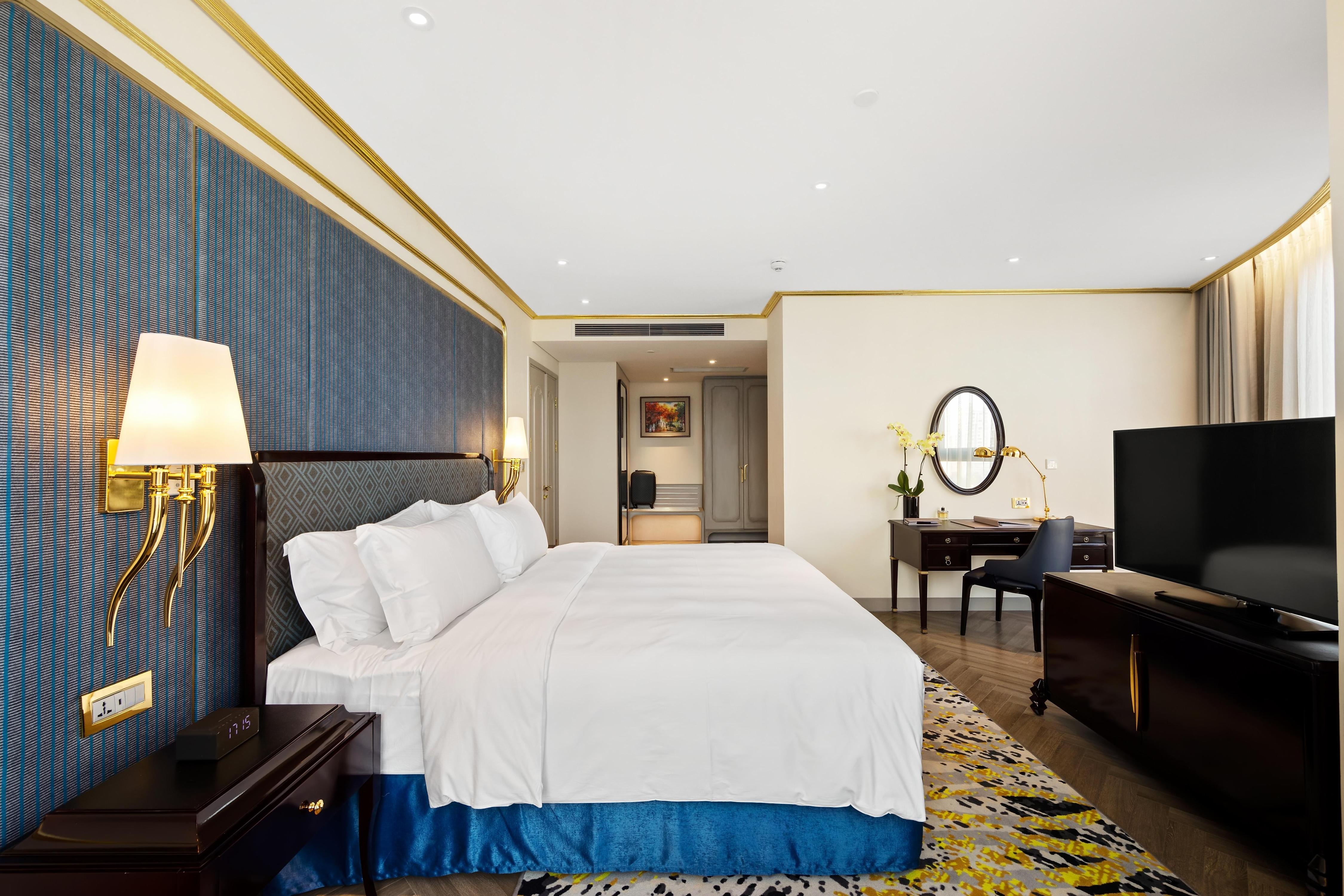 Dolce by Wyndham Hanoi Golden Lake - Tap to explore photos