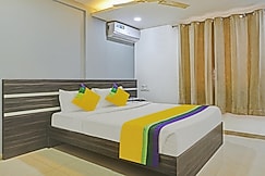Itsy Hotels Purple Suites, Bangalore