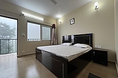 100 stairs  holiday home, Mussoorie