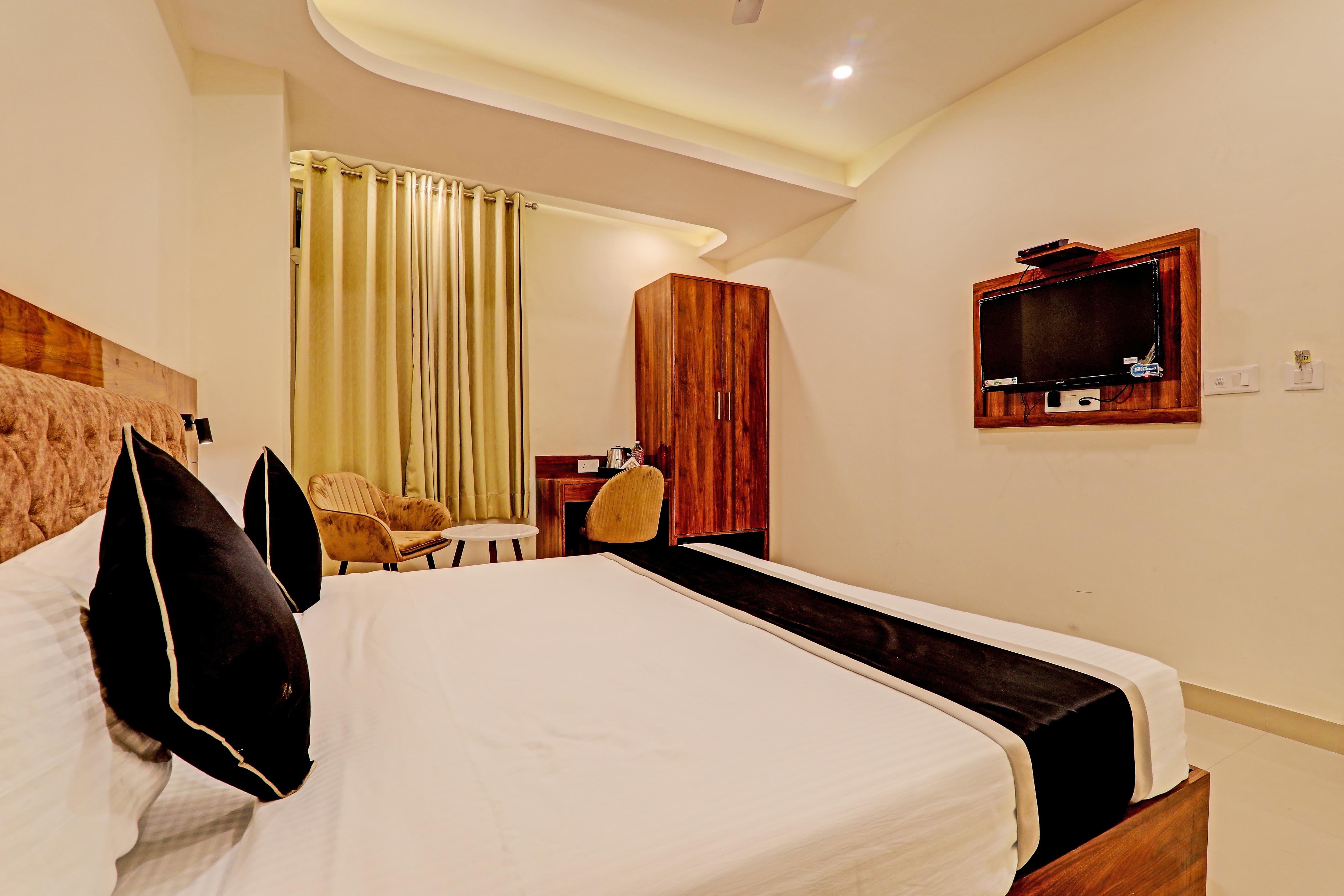 Hotel Heera Grand - Tap to explore photos