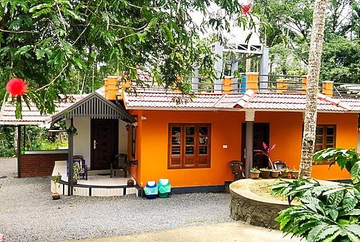 Entire Villa in the middle of Estate Garden