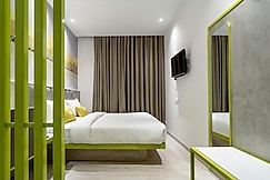 LE ROI EXPRESS @ PAHARGANJ, Delhi