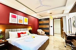 BluO Studio4 DLF CyberCity - Balcony, Gym TT, Lift, Gurgaon