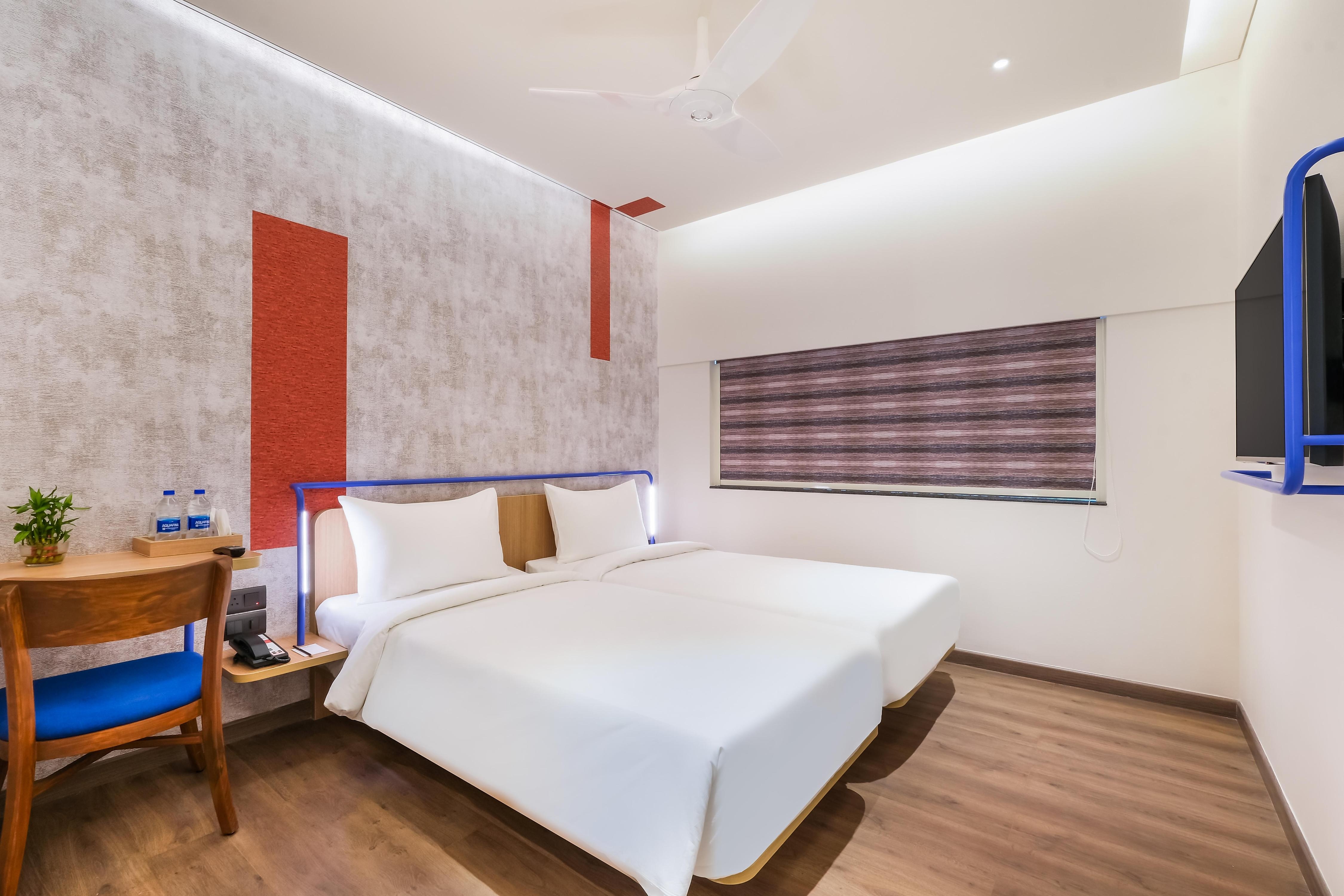 7 Apple Hotel Nashik - Tap to explore photos