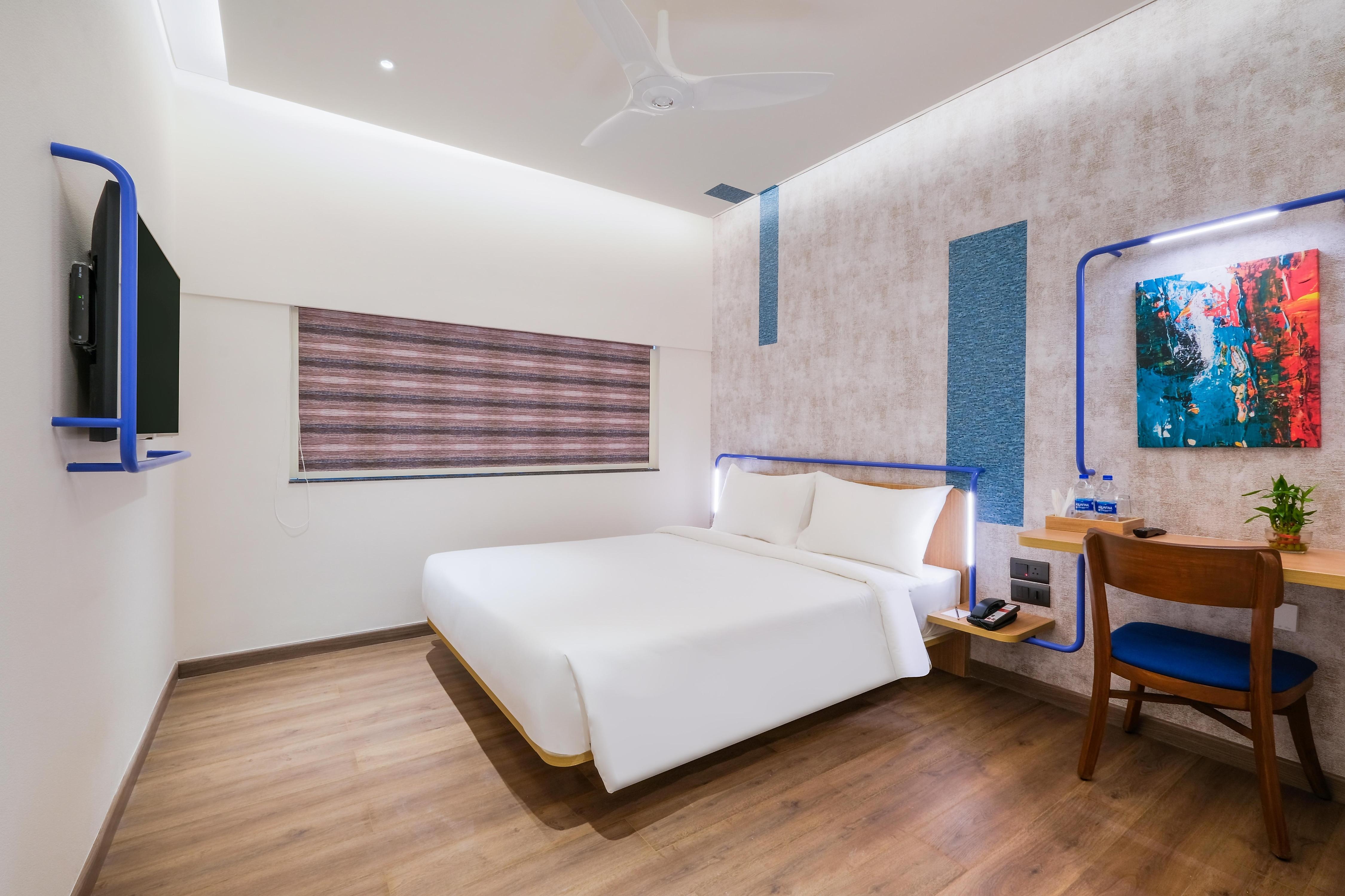 Deluxe Queen Bed Room 1