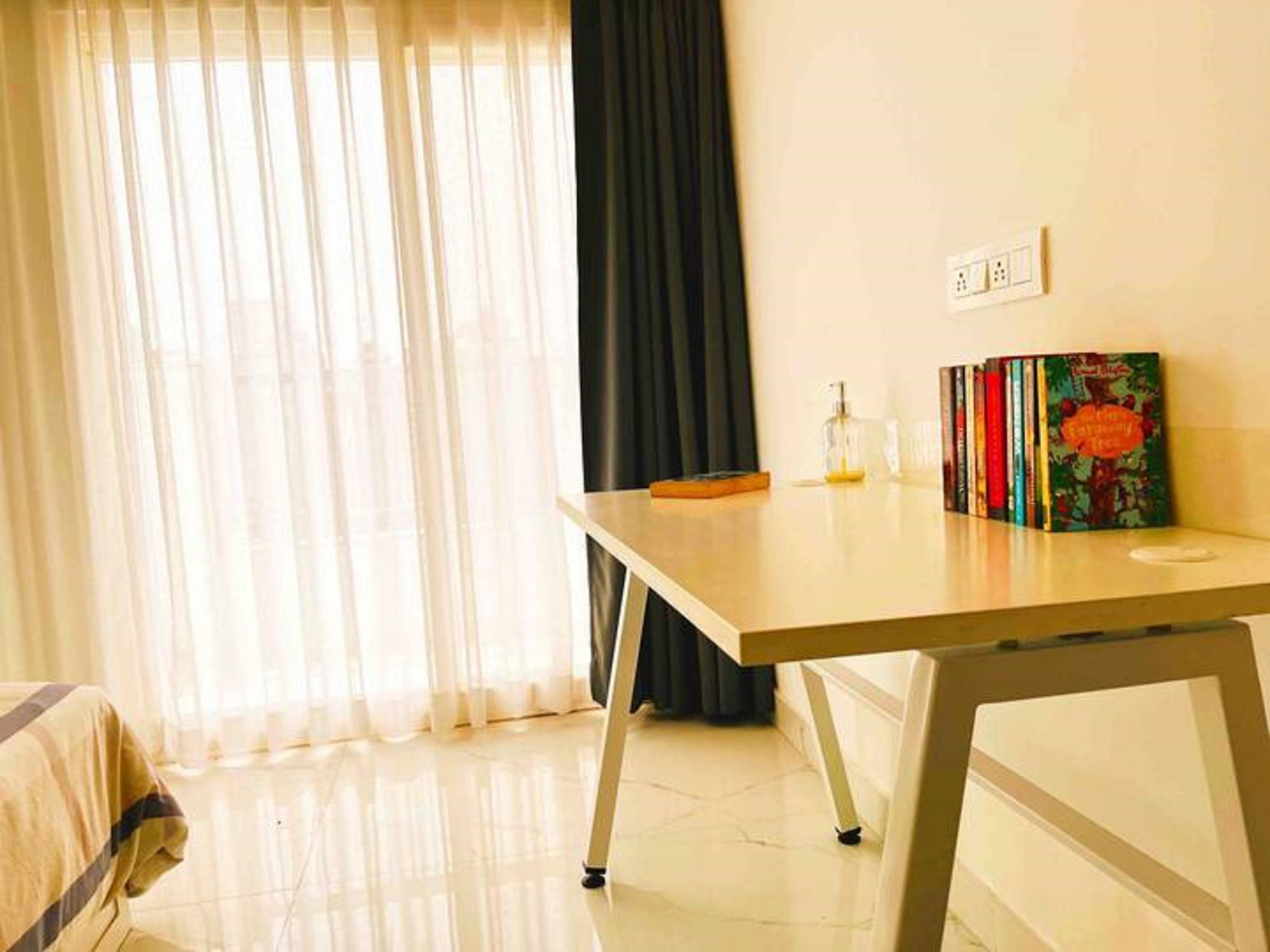 3 Sagar Serviced Aptt. Near Airport: Vasant Kunj - Tap to explore photos