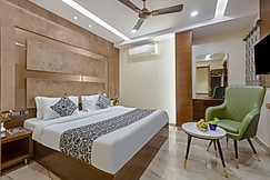 The Vanson Delite (Newly Rebuilt 2026) - Near New Delhi Station & Connaught Place, Delhi