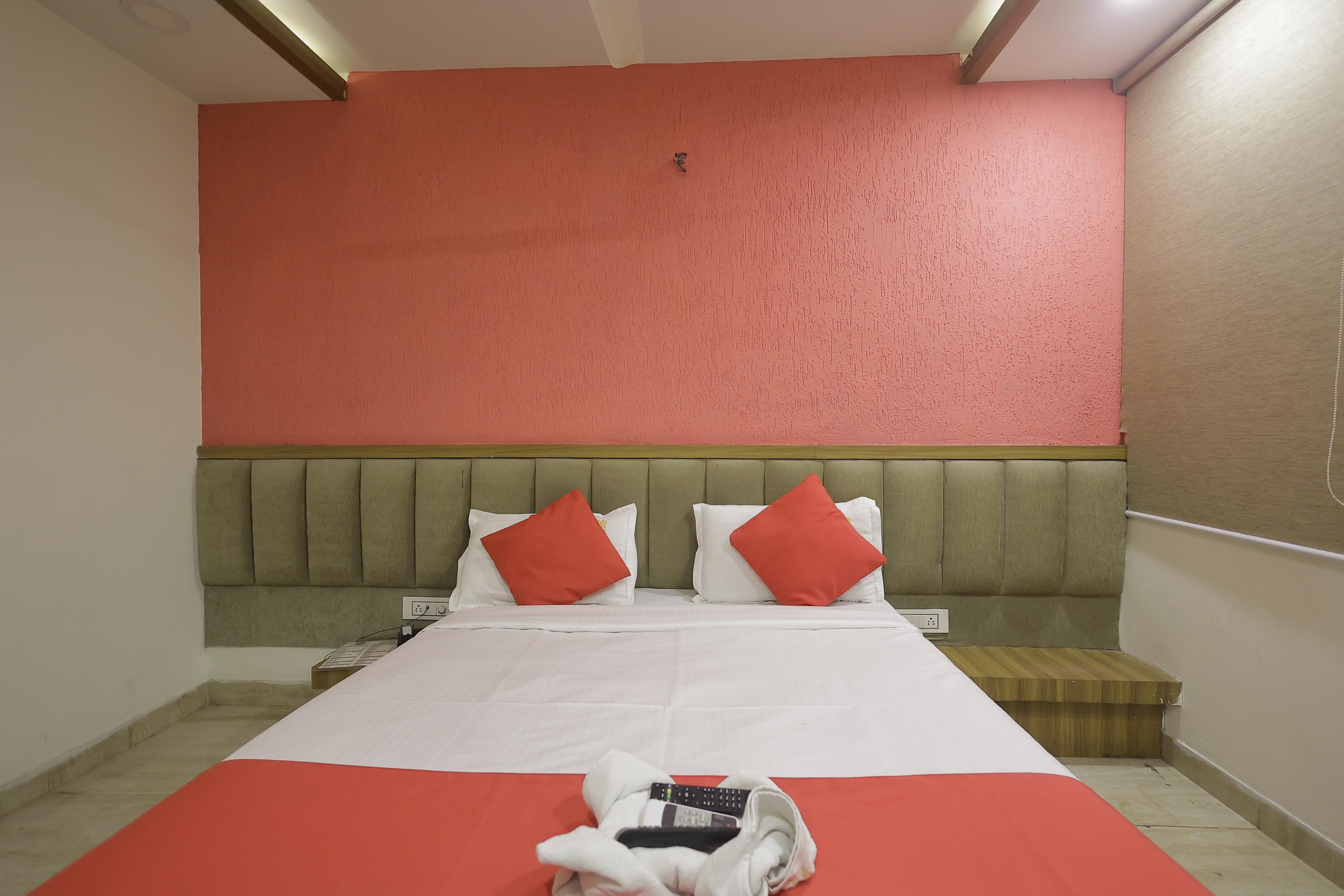 Hotel Pride Inn - Tap to explore photos